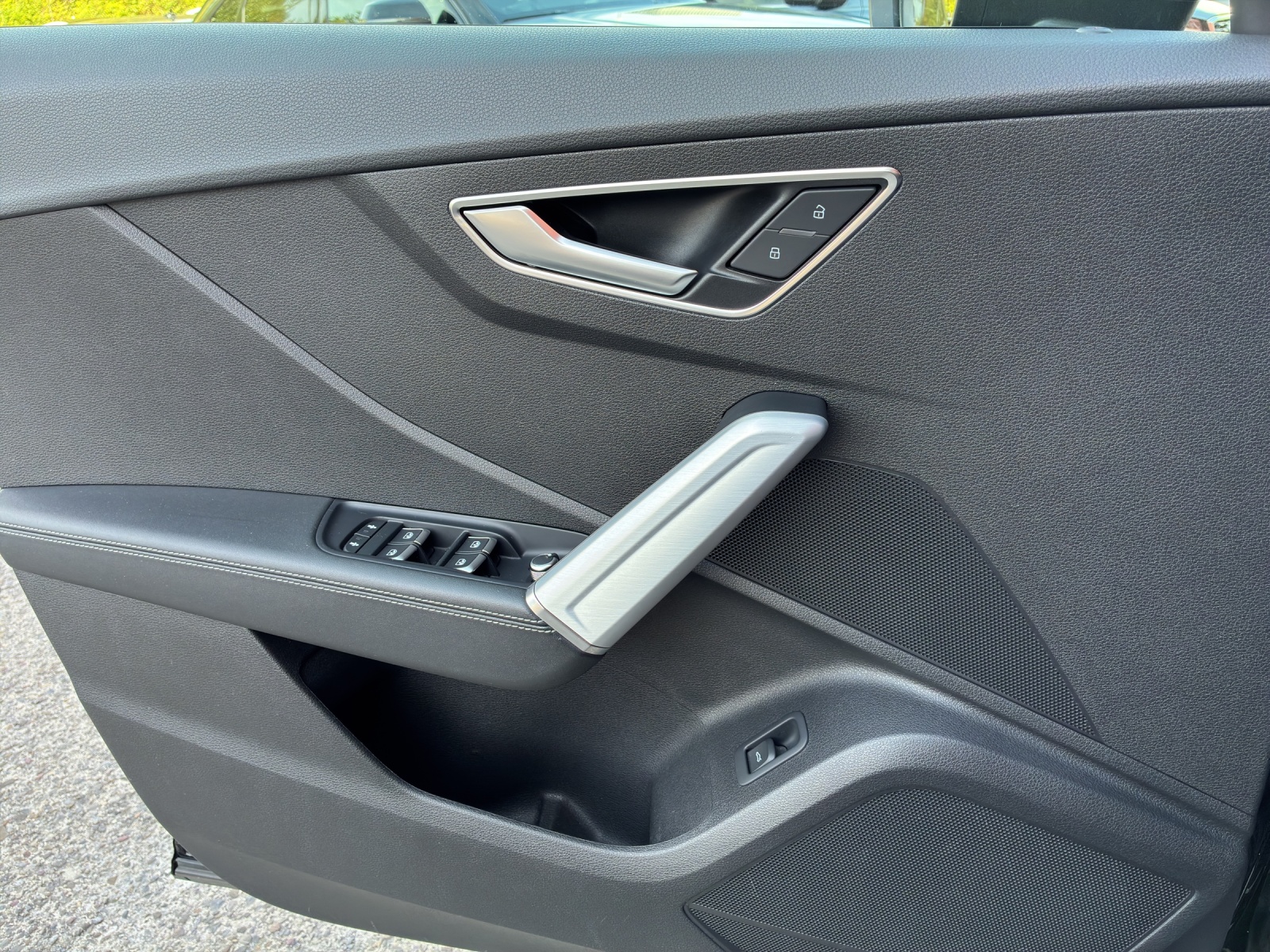 AUDI SQ2 TFSI quattro S-tronic-image-17