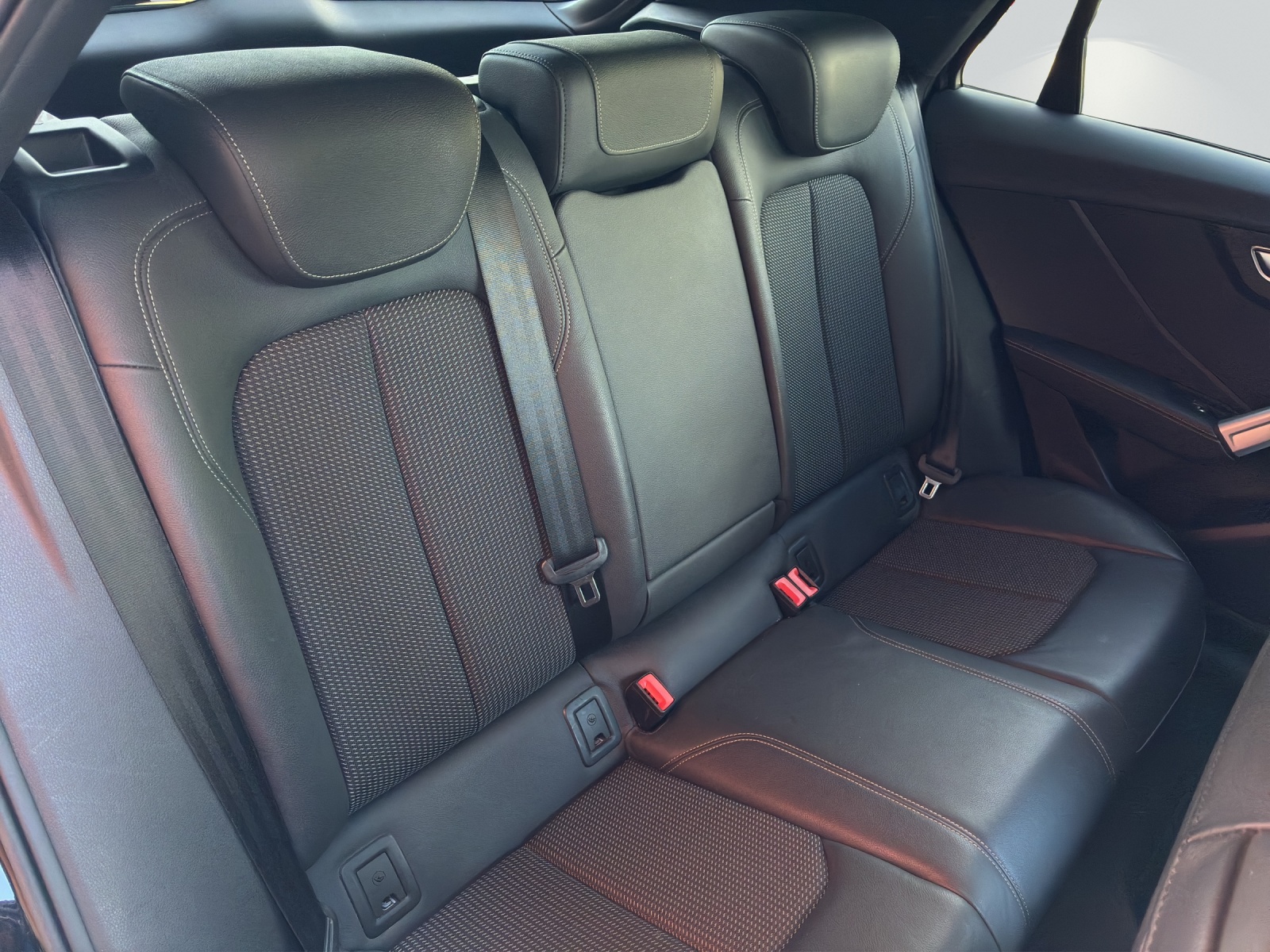 AUDI SQ2 TFSI quattro S-tronic-image-8
