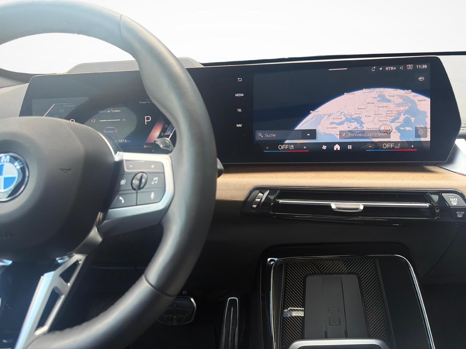 BMW X1 20d xDrive paddles-image-14