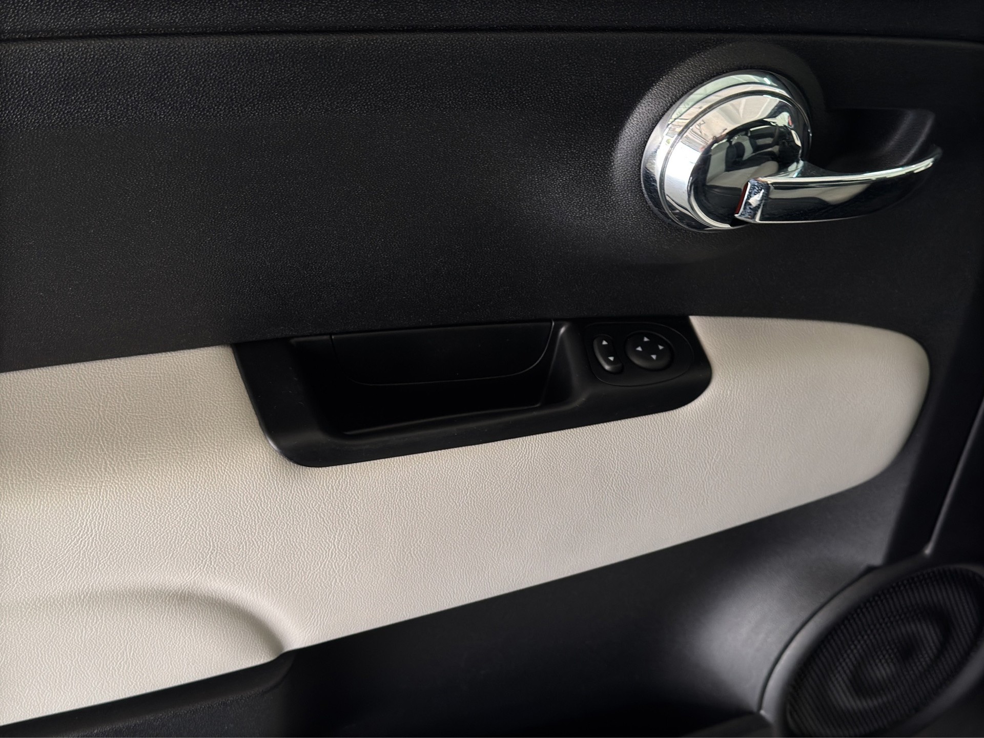 FIAT 500 1.0 N3 MildHybrid Dolcevita "Panoramadach-Leder"-image-10