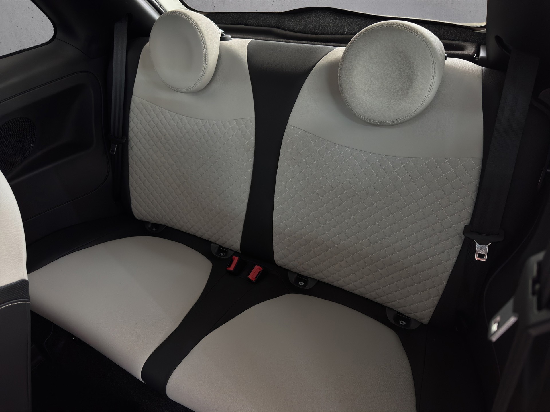 FIAT 500 1.0 N3 MildHybrid Dolcevita "Panoramadach-Leder"-image-11