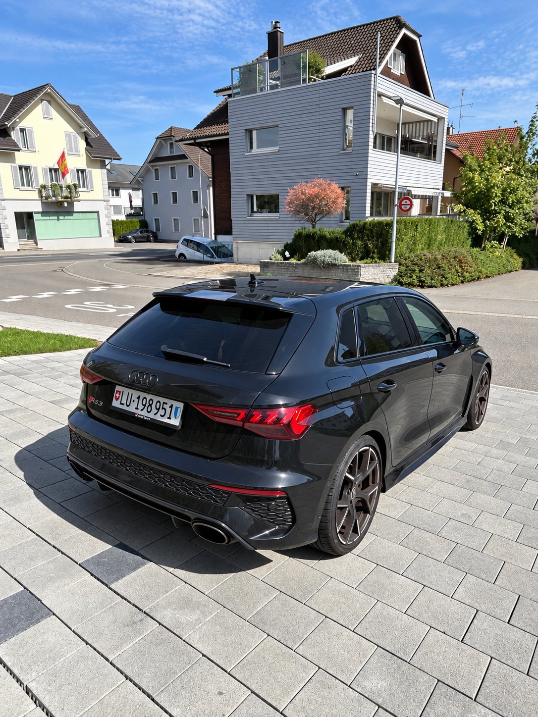 AUDI 2.5 TFSI quattro S-Tronic-image-3