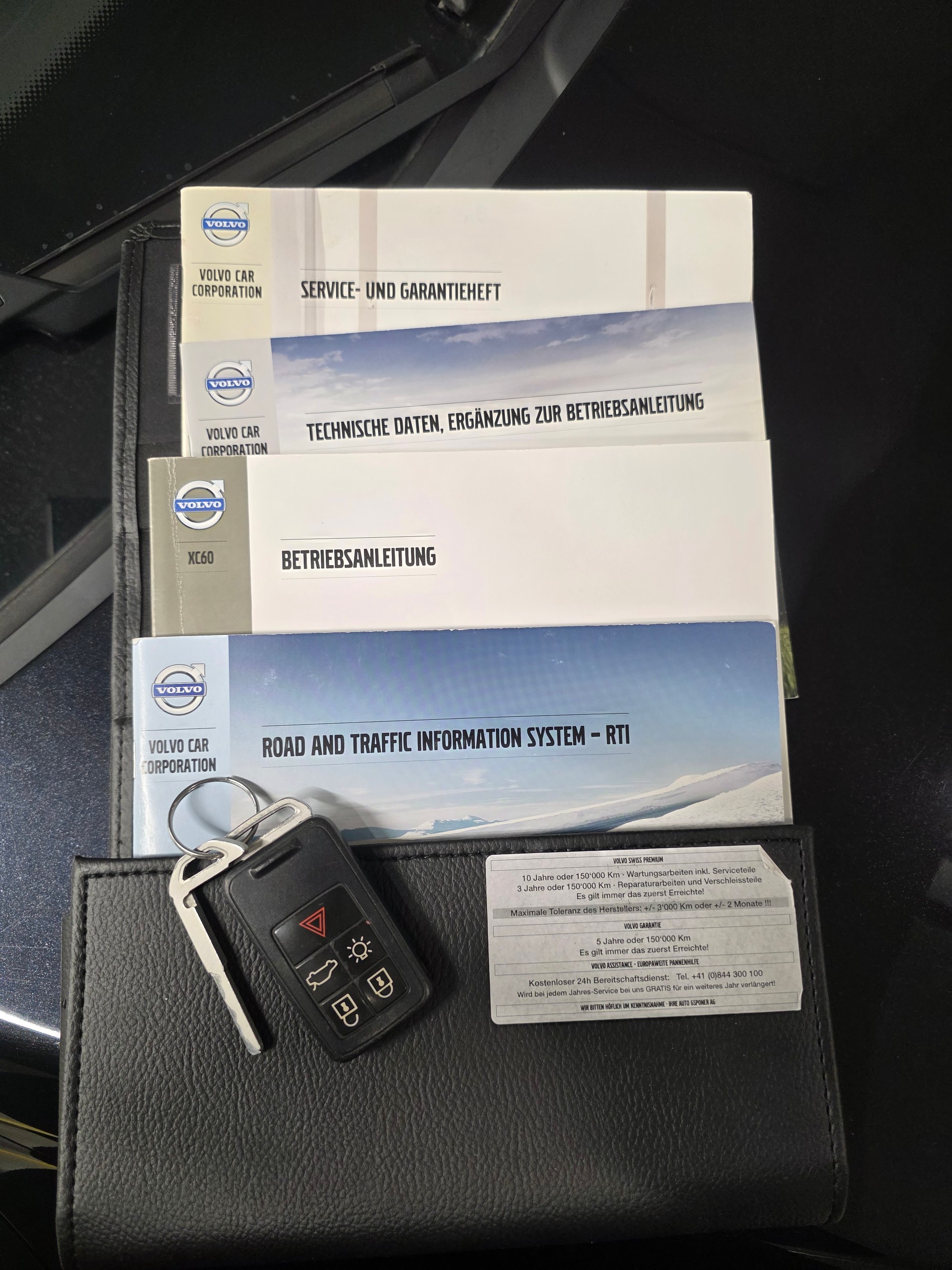 VOLVO XC60 D4 AWD Kinetic Geartronic-image-13
