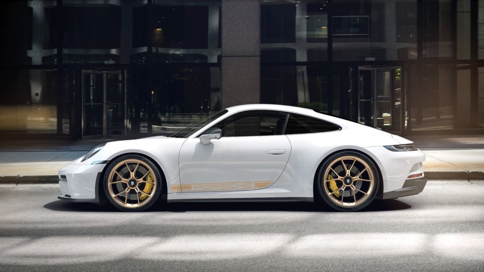 PORSCHE 911 GT3 mit Touring-Paket-image-1