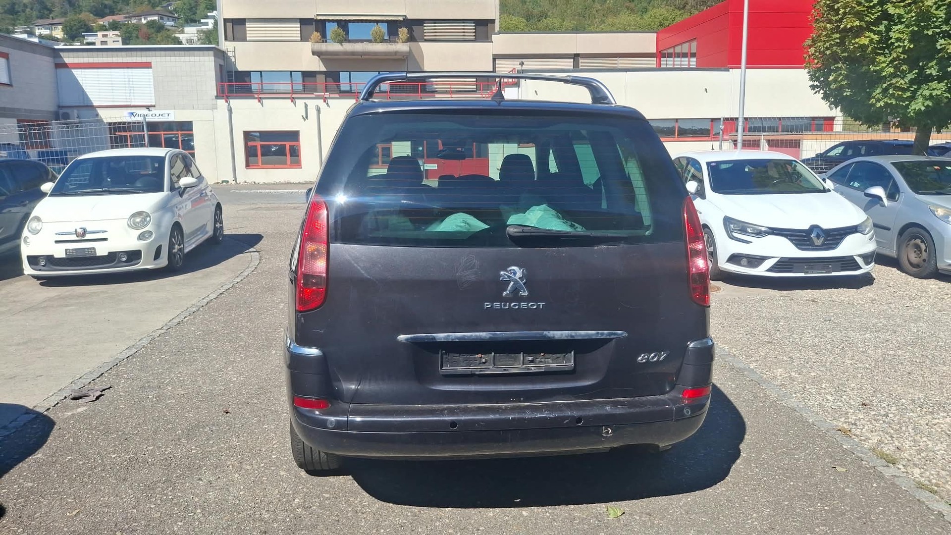 PEUGEOT 807 2.0 16V HDi Style-image-12