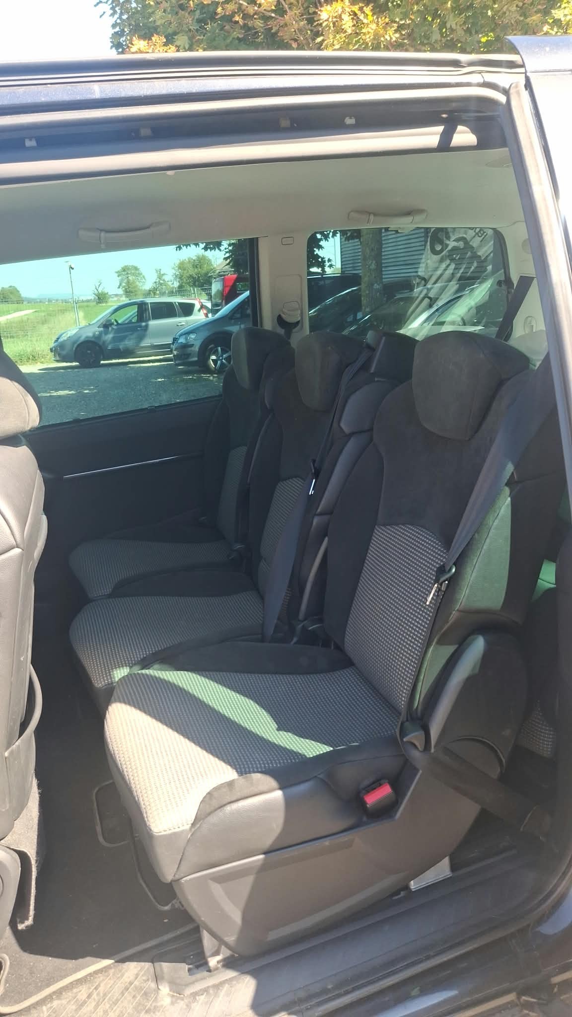 PEUGEOT 807 2.0 16V HDi Style-image-7