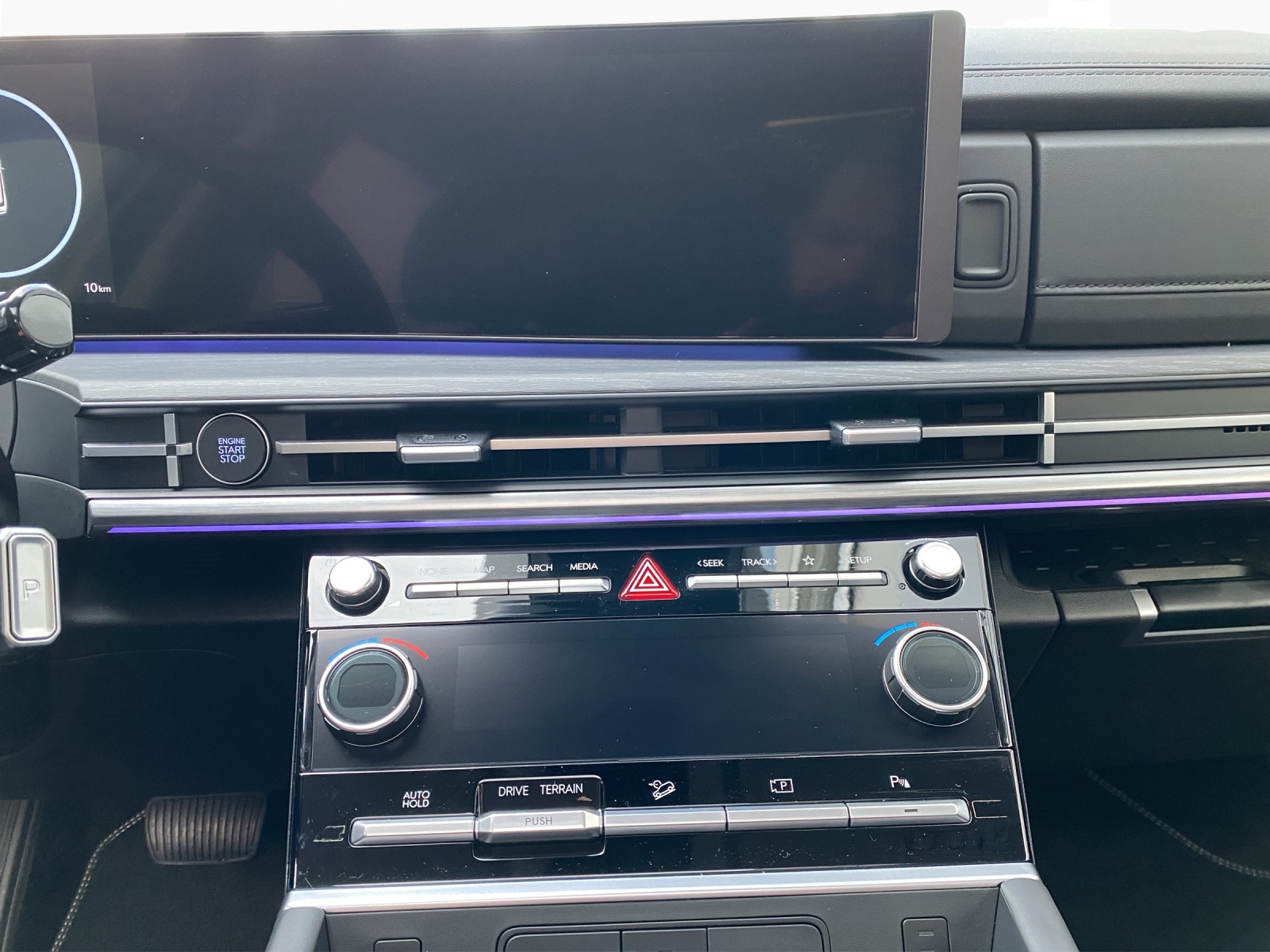 HYUNDAI Santa Fe 1.6 T-GDi HEV Vertex Swiss Edition-image-14