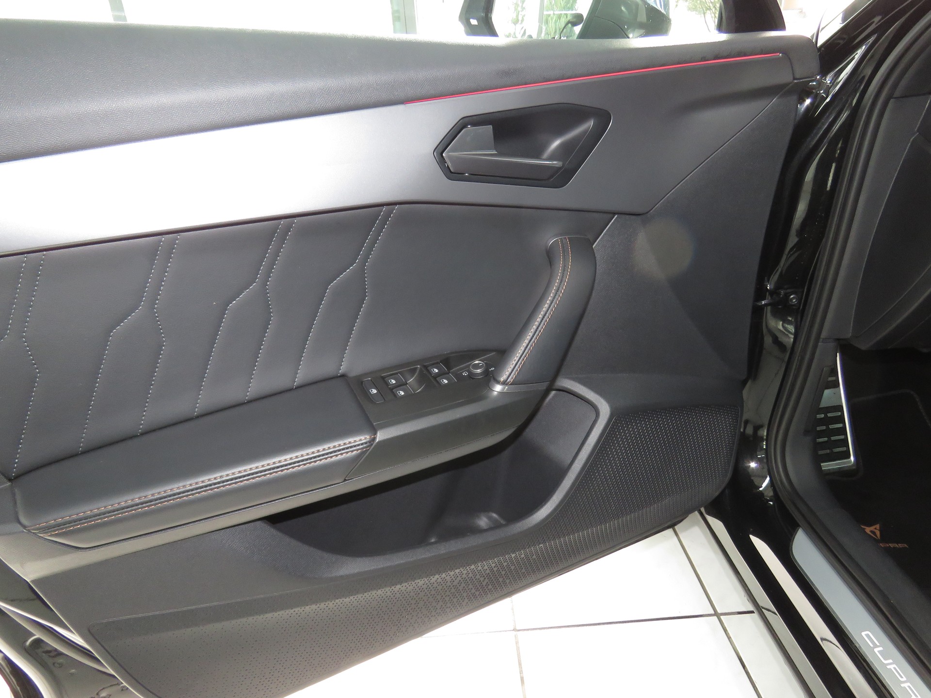 CUPRA Formentor 2.0TSI VZ 4Drive DSG-image-8