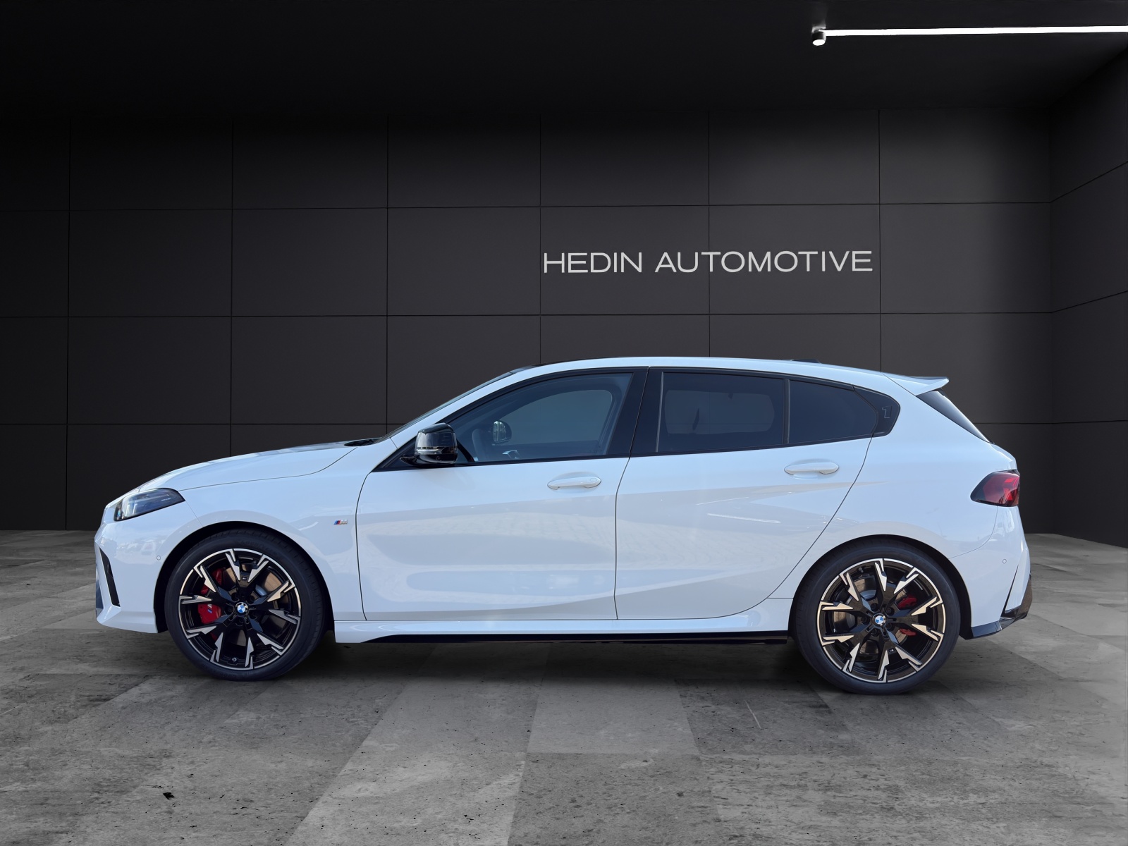 BMW M135i xDrive-image-2
