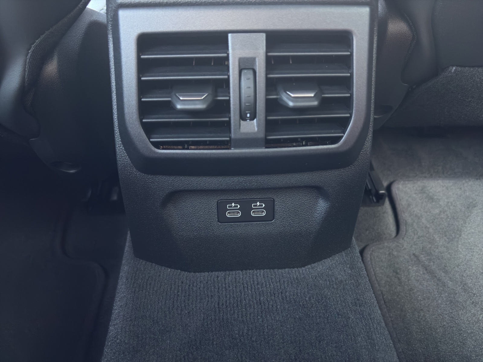 BMW M135i xDrive-image-18