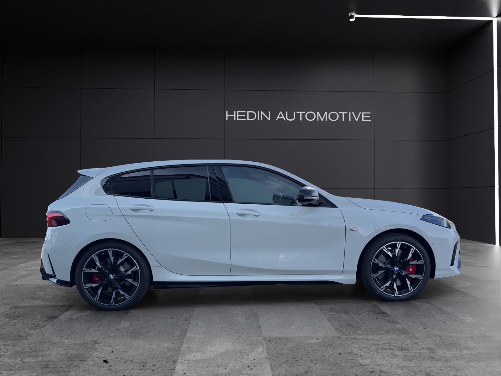 BMW M135i xDrive-image-6