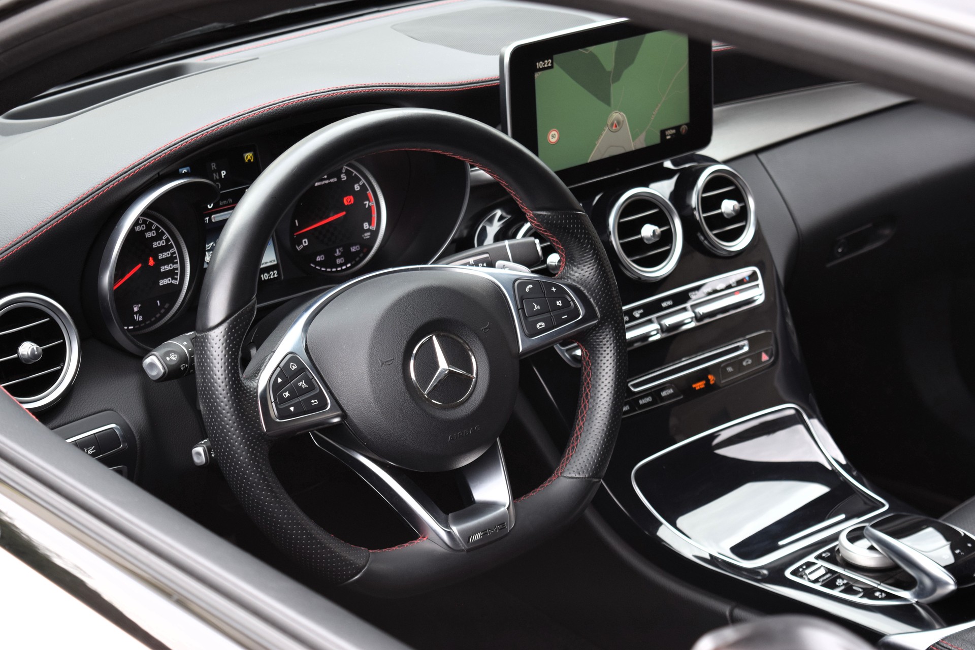 MERCEDES-BENZ C 43 AMG 4Matic 9G-tronic-image-9