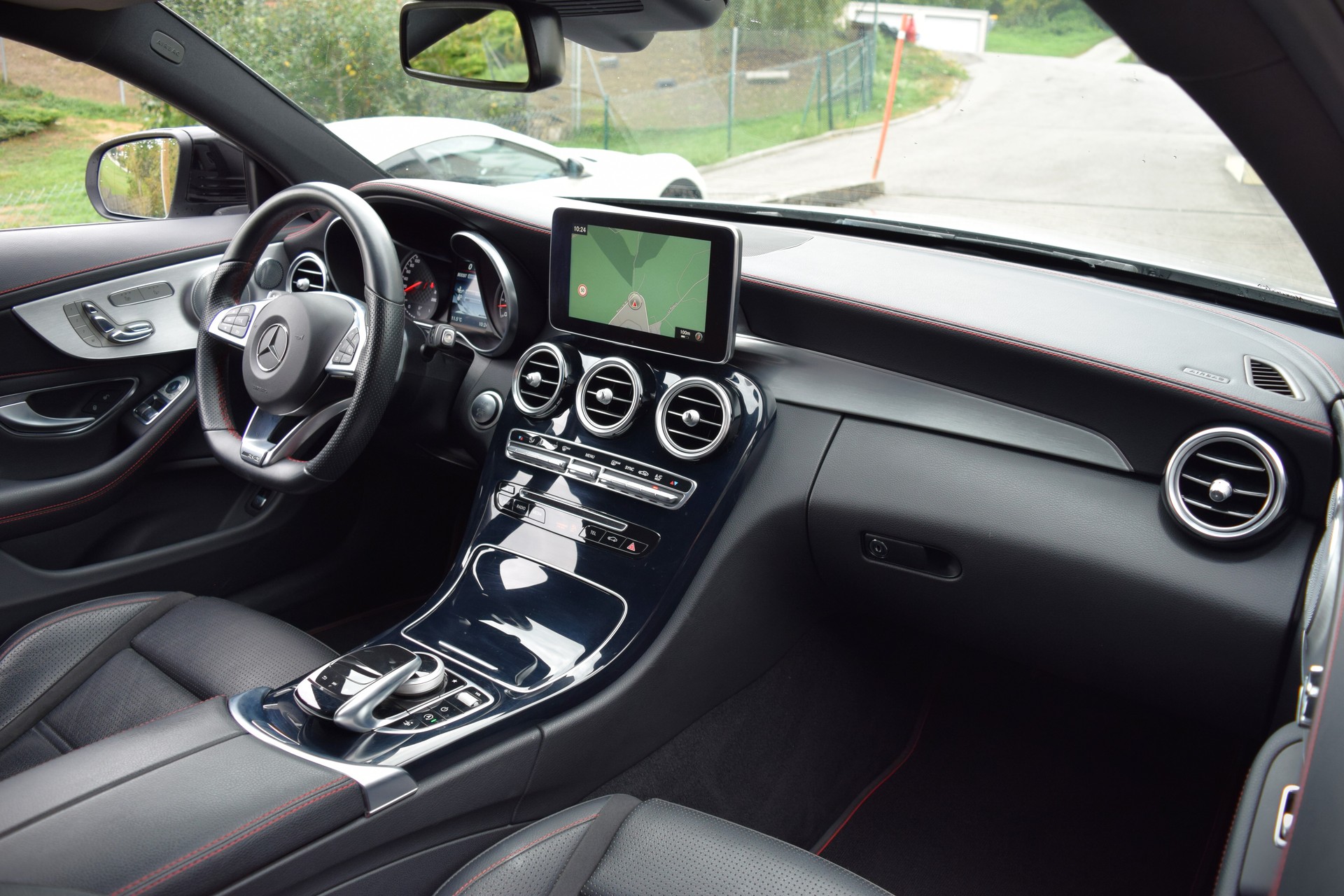 MERCEDES-BENZ C 43 AMG 4Matic 9G-tronic-image-12