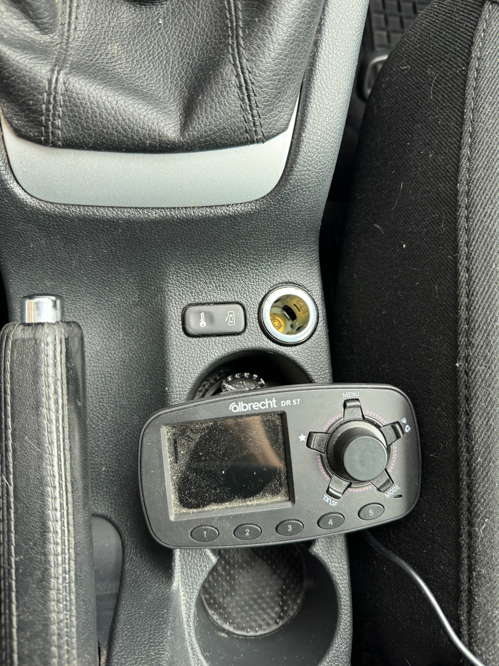 SKODA Octavia Combi 1.8 TSI Swiss Adventure 4x4-image-12