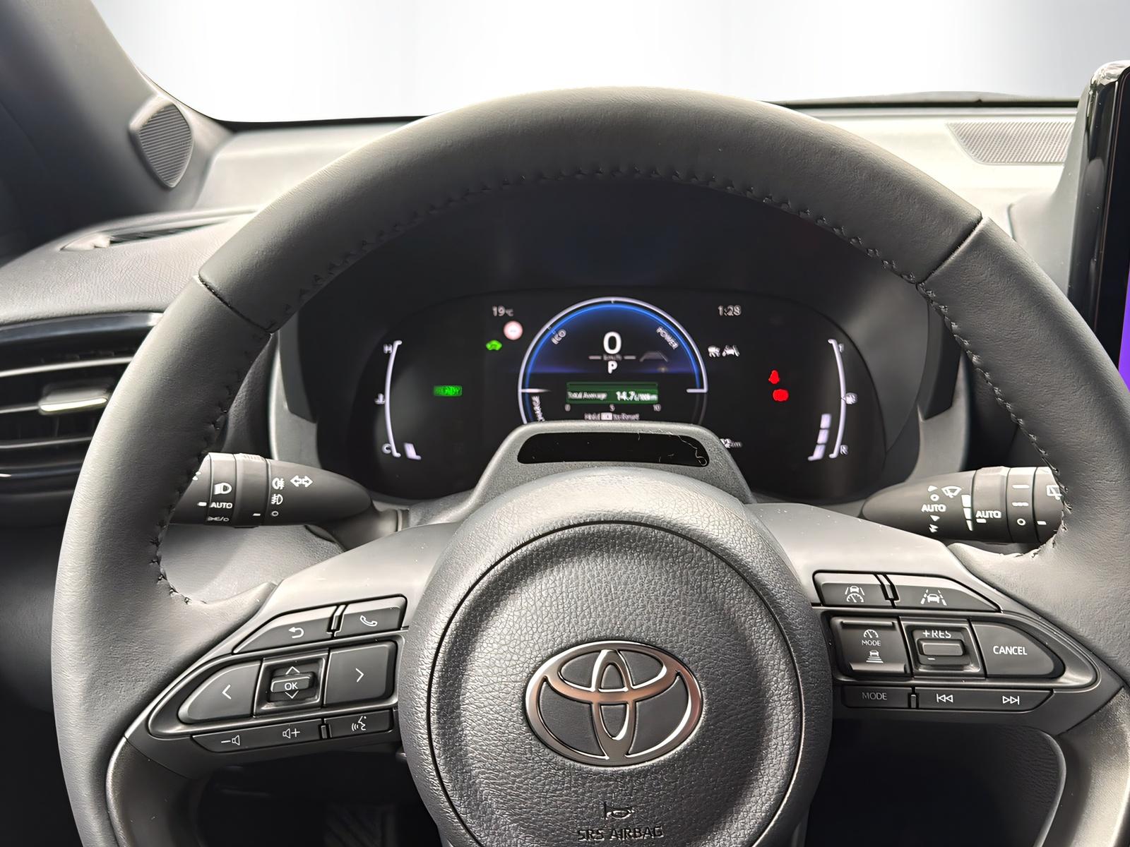 TOYOTA Yaris Cross 1.5 VVT-i HSD Trend AWD-i-image-7