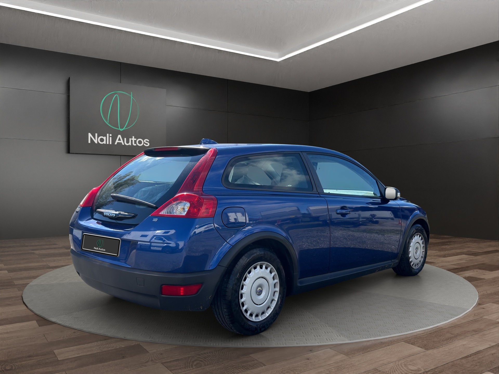 VOLVO C30 1.6 Kinetic-image-3