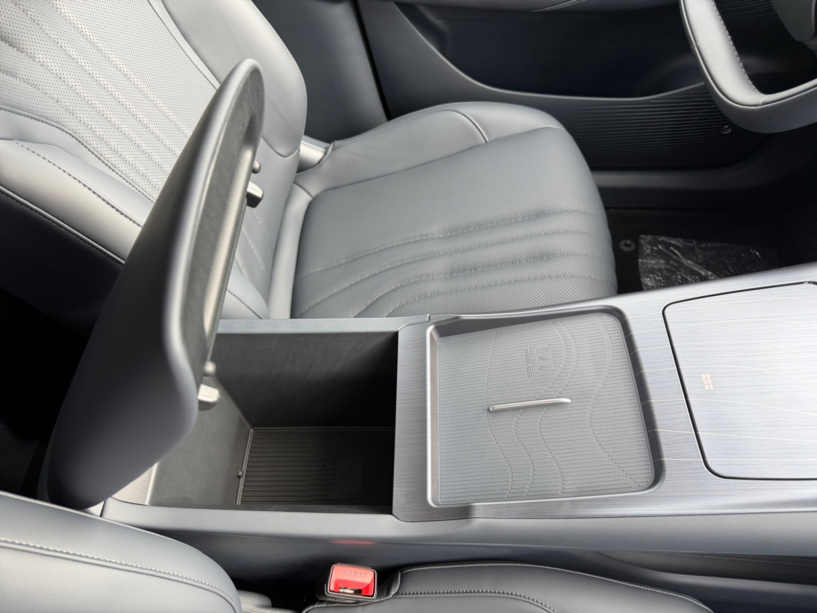 GEELY Max+ Massagesitze + HEAD UP-image-22