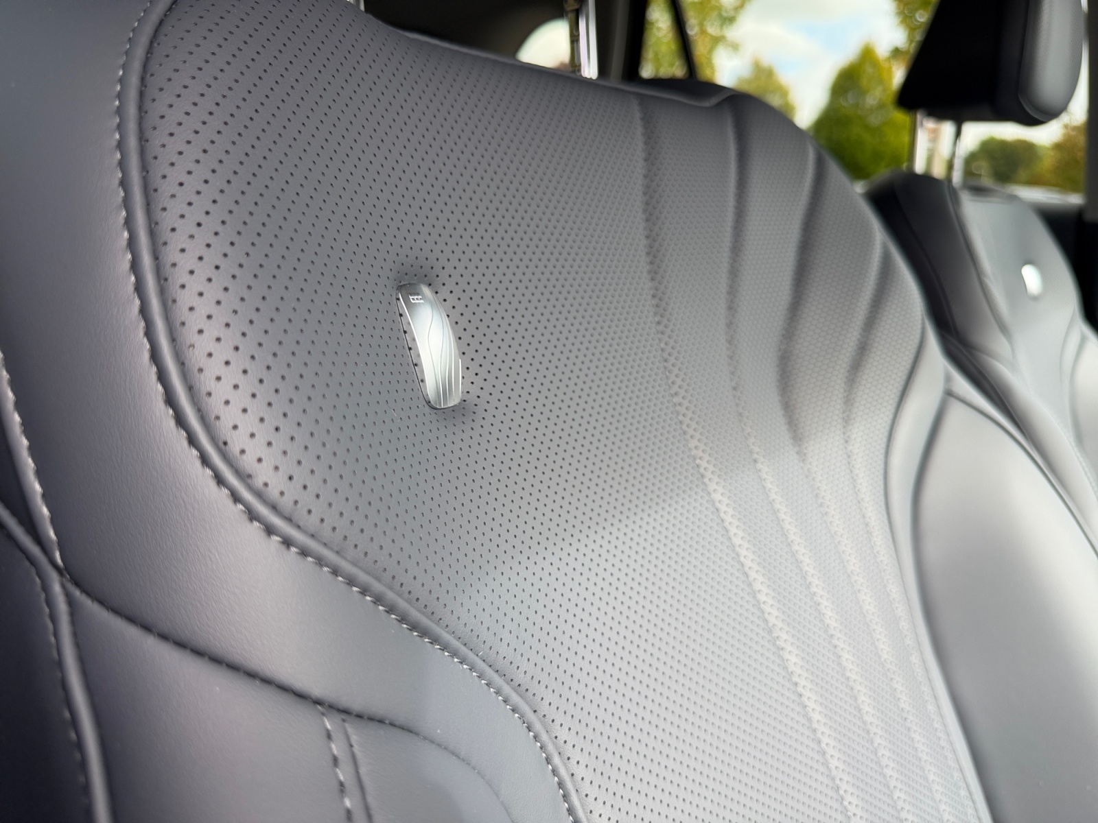 GEELY Max+ Massagesitze + HEAD UP-image-24
