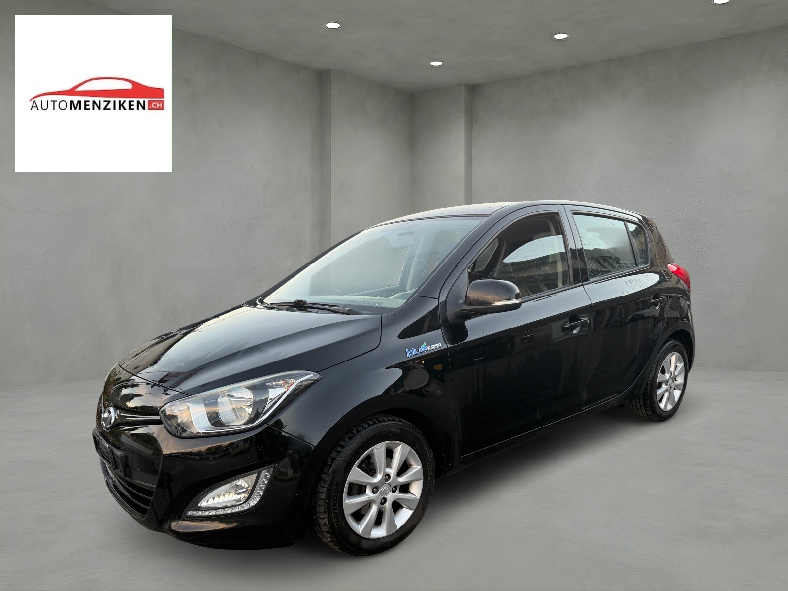 HYUNDAI i20 1.4 CRDi Amplia-image-5