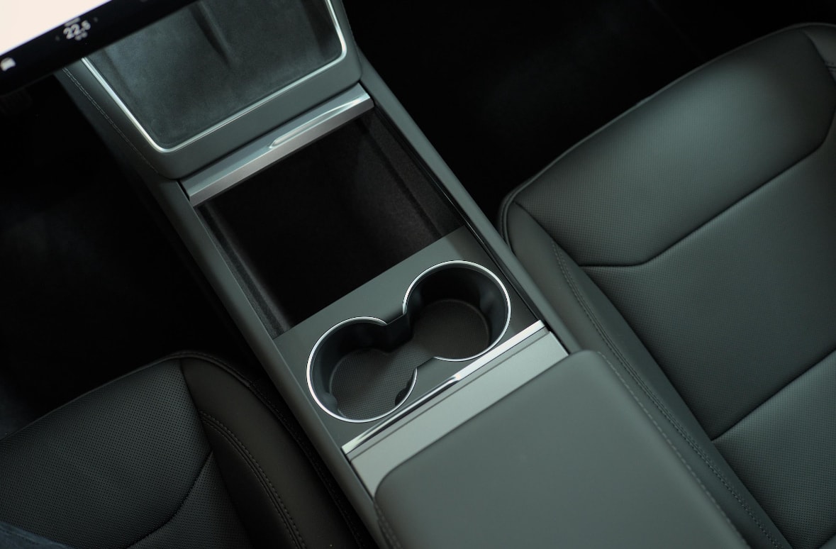 TESLA Model Y Long Range Premium AWD . AHK 79kWh-image-6