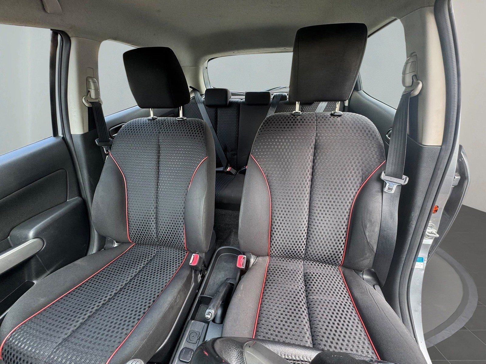 MAZDA 2 1.3i 16V Exclusive-image-4