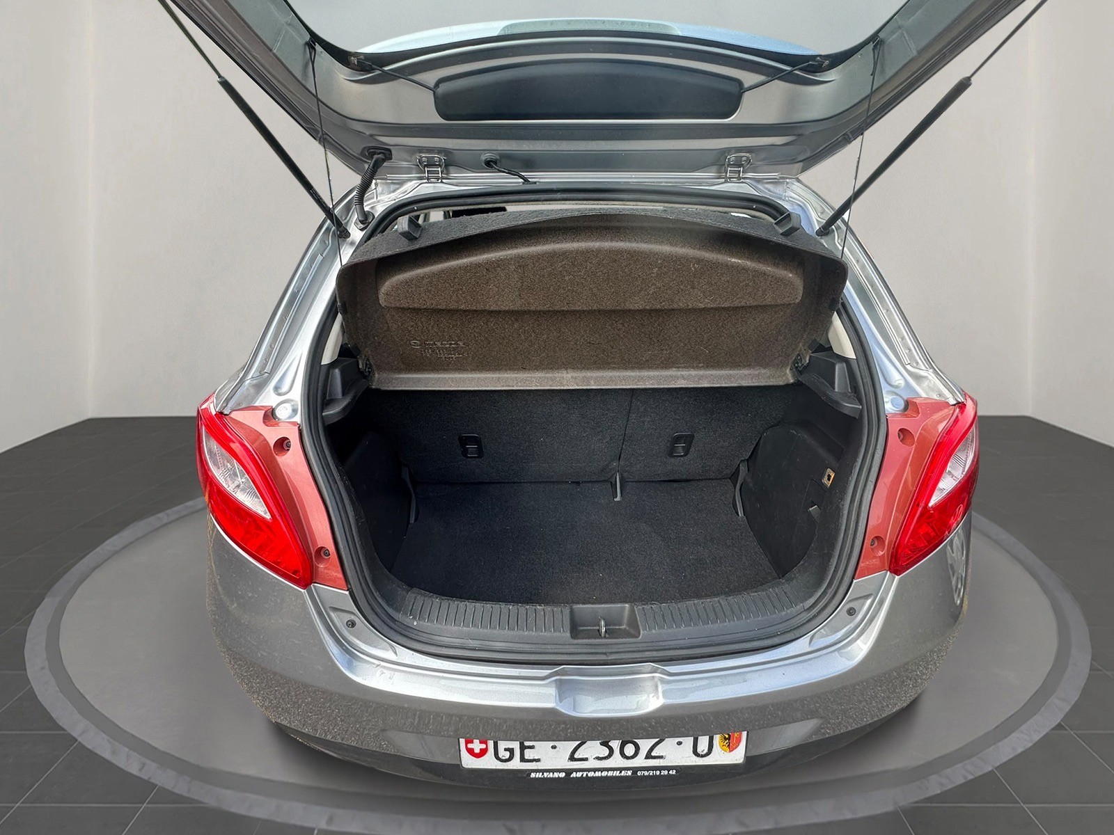 MAZDA 2 1.3i 16V Exclusive-image-3
