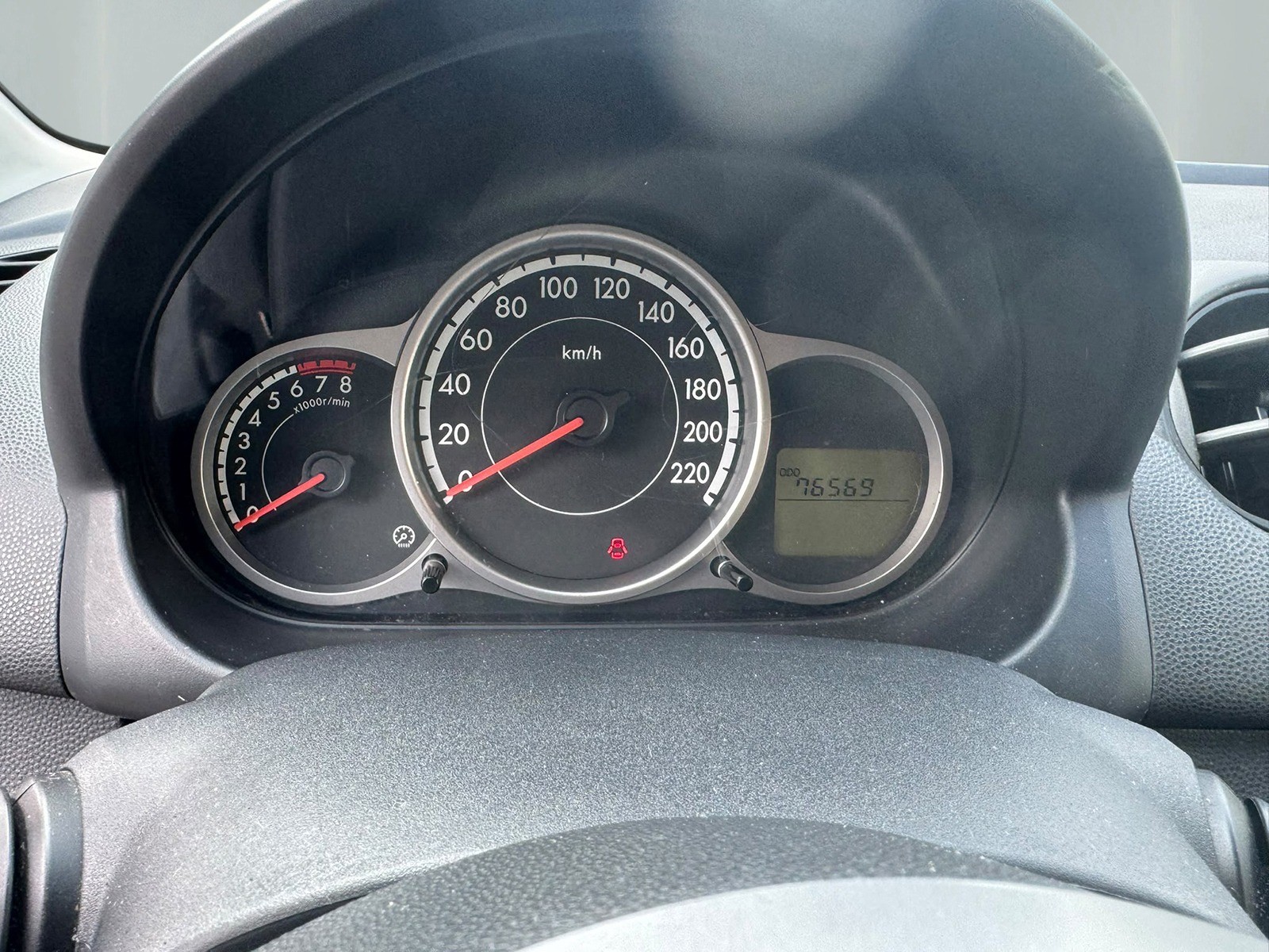 MAZDA 2 1.3i 16V Exclusive-image-7