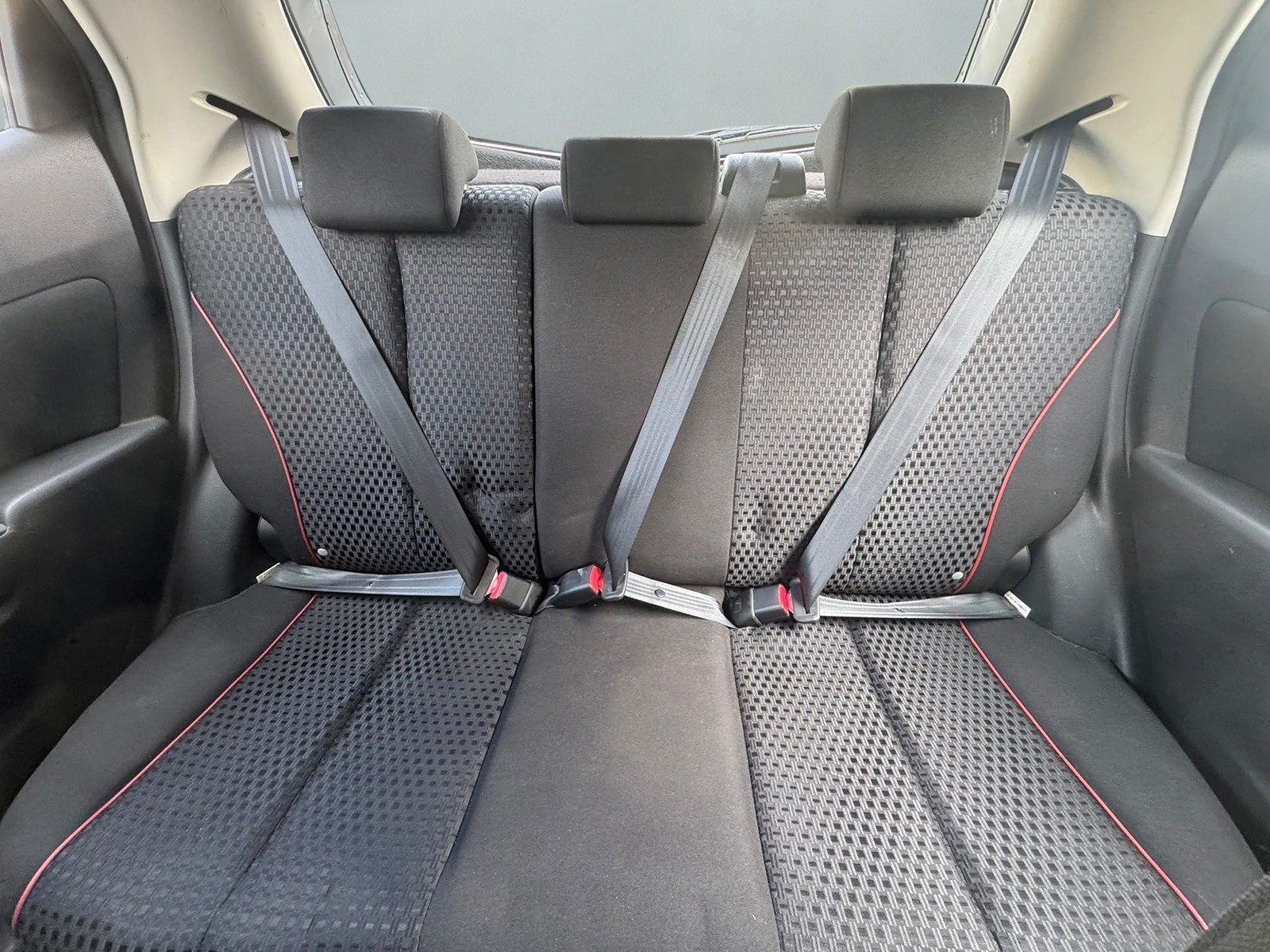 MAZDA 2 1.3i 16V Exclusive-image-6
