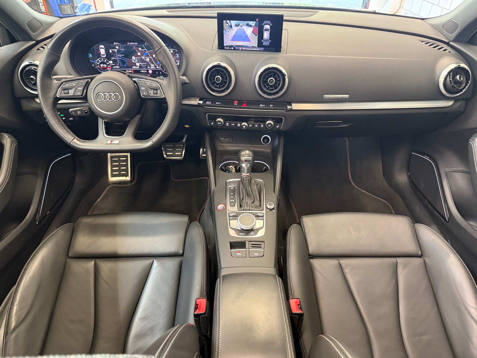 AUDI S3 Sportback 2.0 T FSI quattro S-Tronic-image-8