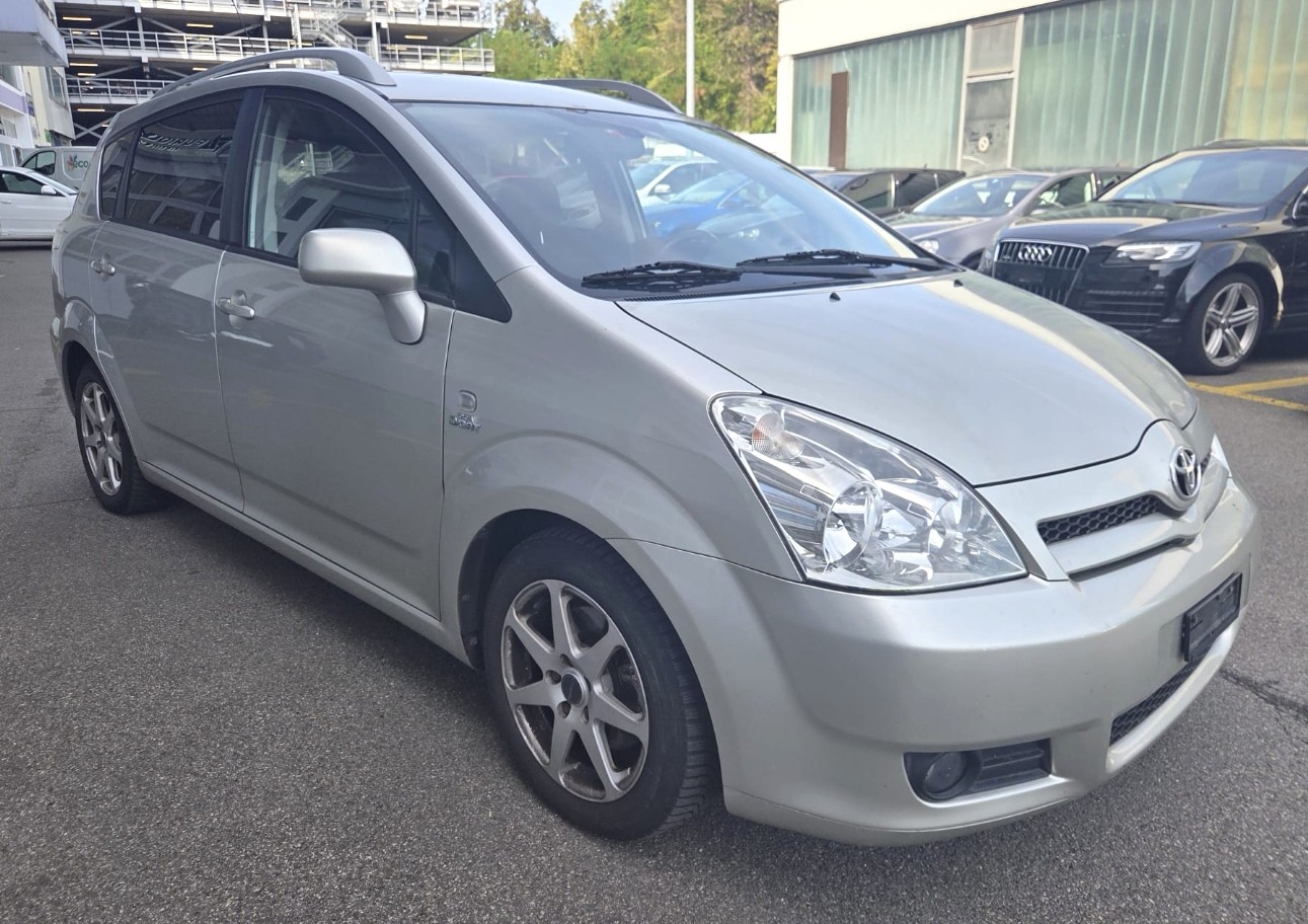 TOYOTA Corolla Verso 2.2 D-4D CleanP. Linea Sol Prem.-image-2