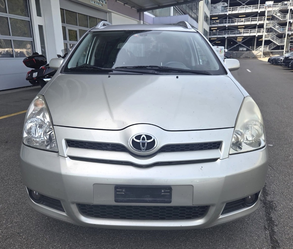 TOYOTA Corolla Verso 2.2 D-4D CleanP. Linea Sol Prem.