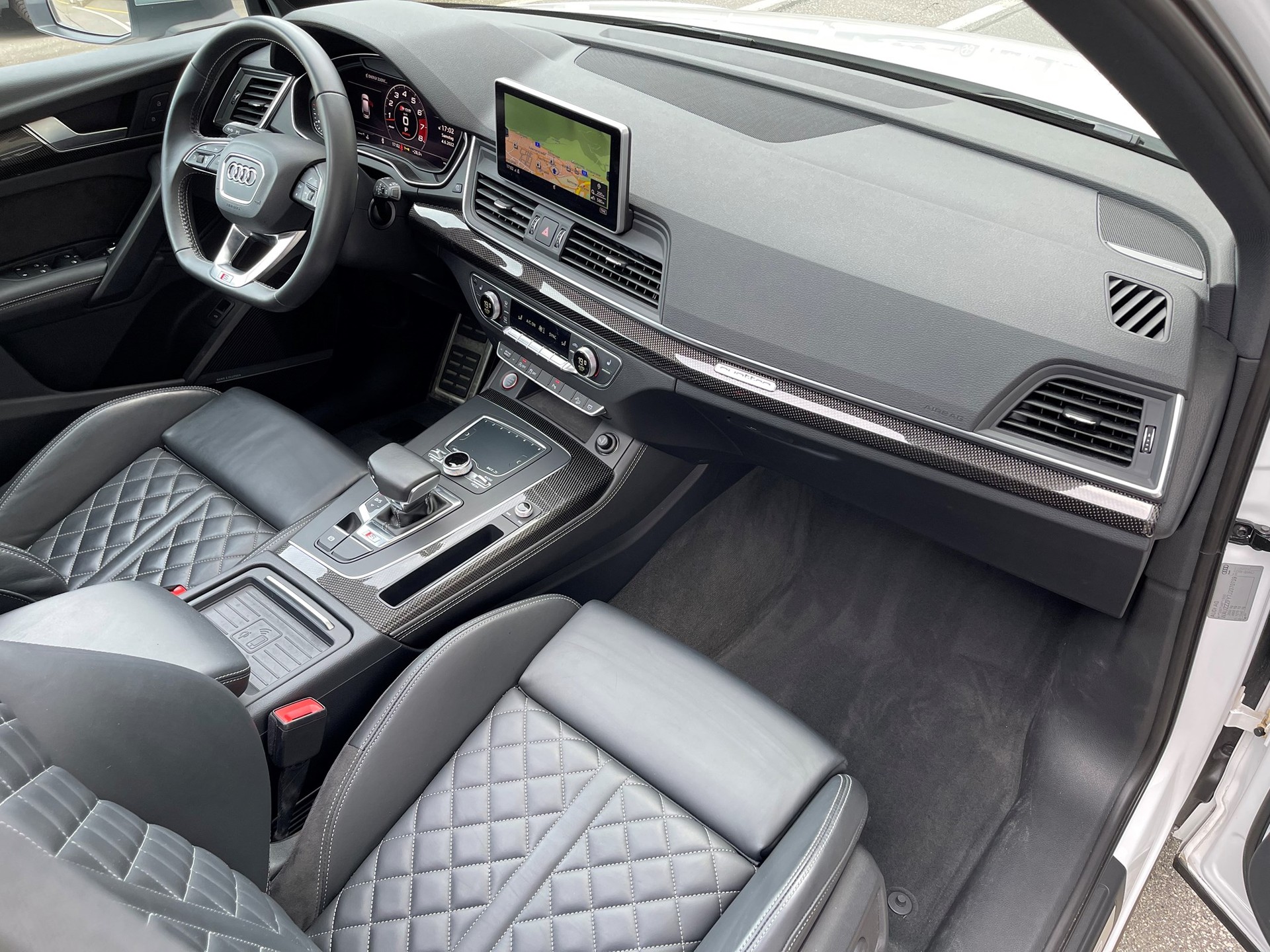 AUDI SQ5 3.0 TFSI quattro S-tronic-image-10