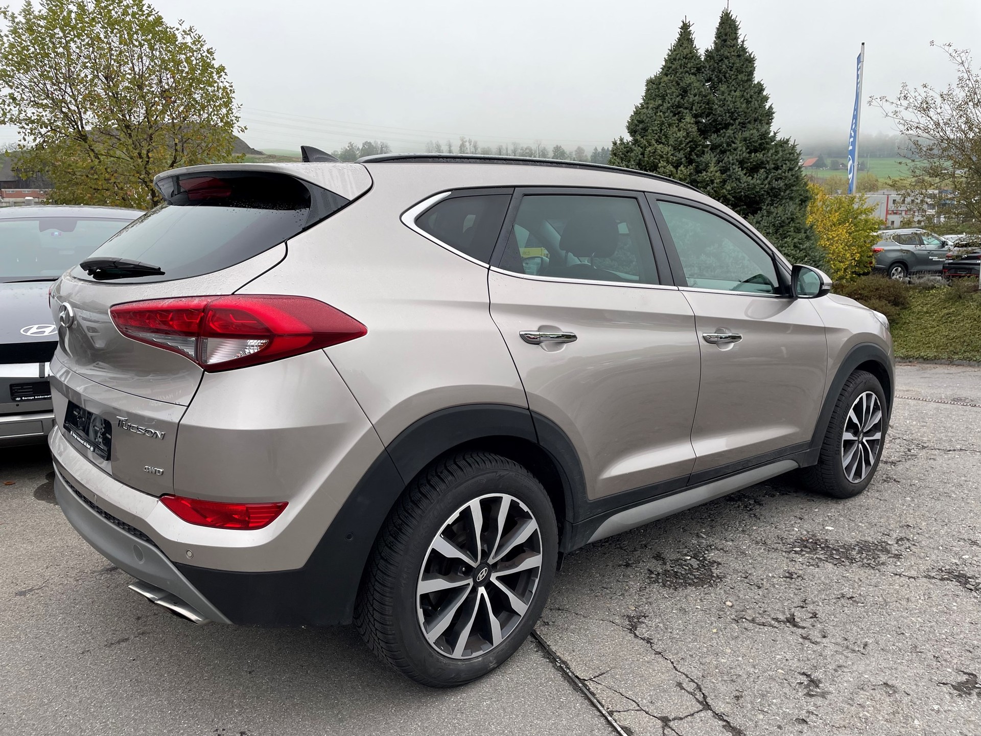HYUNDAI Tucson 2.0 CRDI Vertex 4WD Automatic-image-2