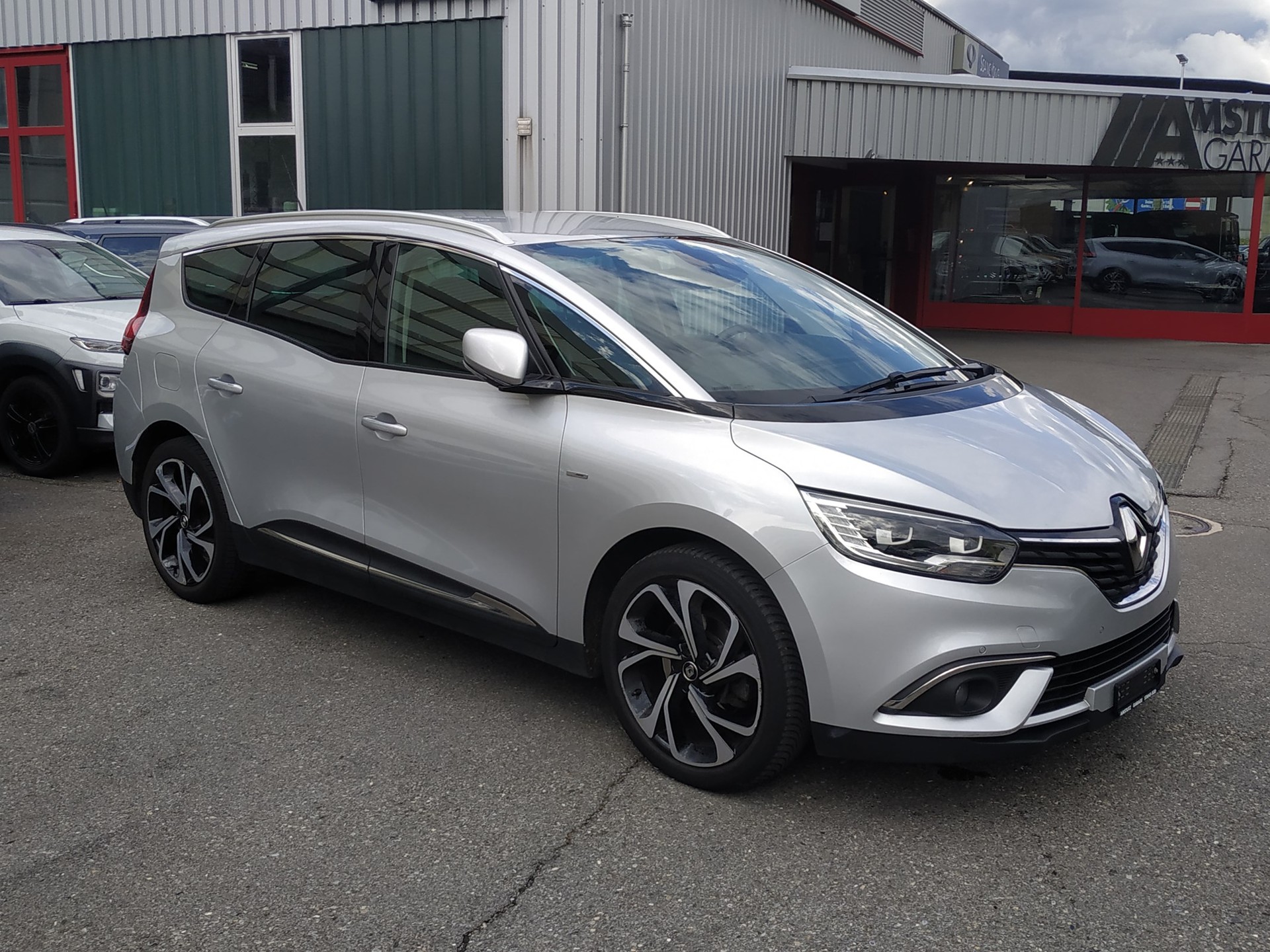 RENAULT Grand Scénic 1.6 dCi Intens EDC-image-1