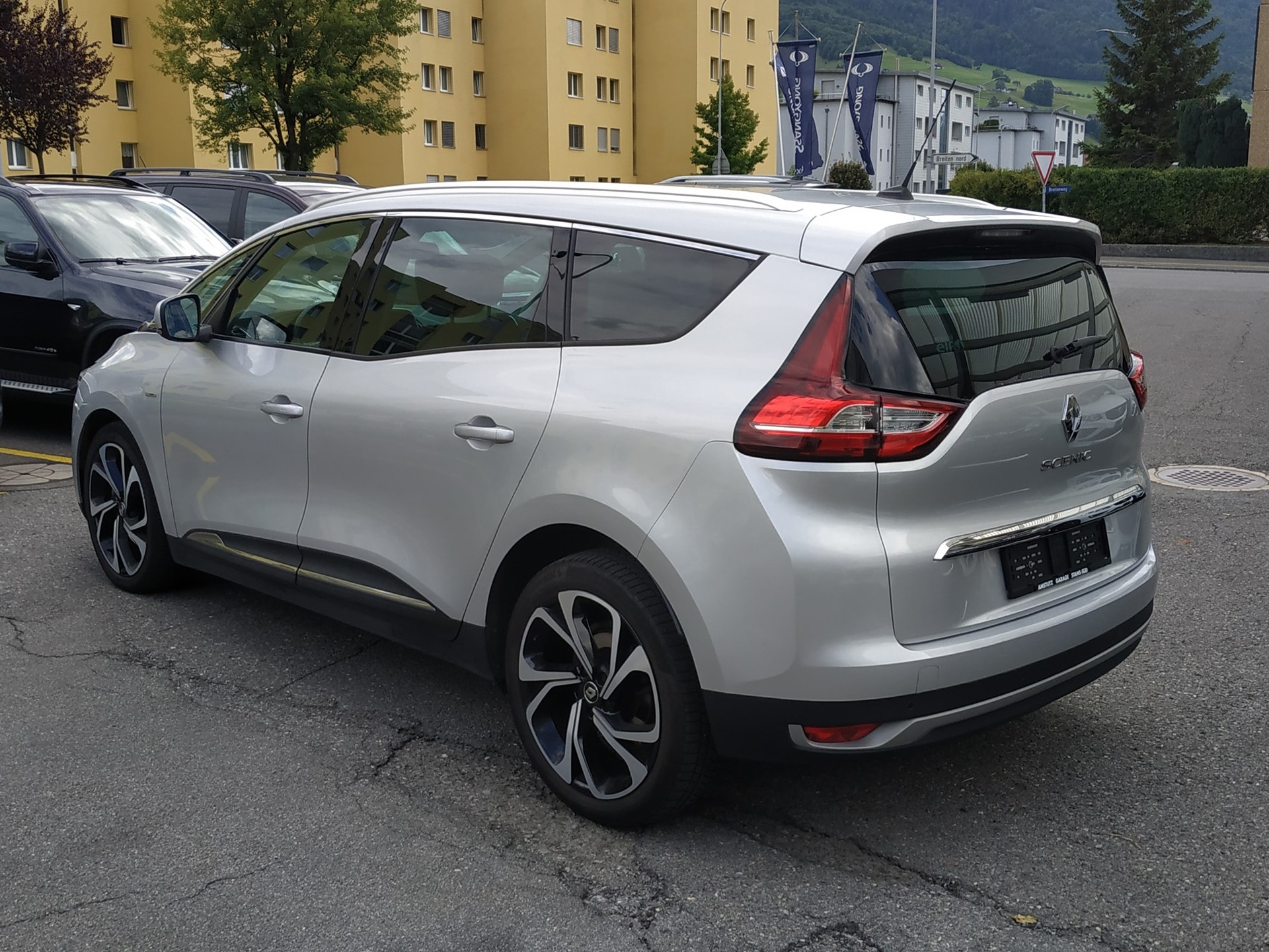 RENAULT Grand Scénic 1.6 dCi Intens EDC-image-3