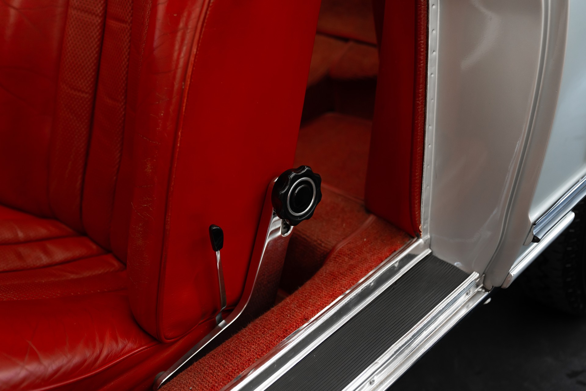 MERCEDES-BENZ 280 SL Pagode-image-15
