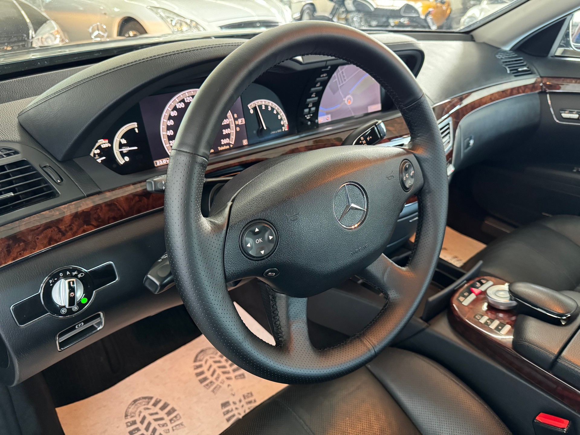 MERCEDES-BENZ S 350 7G-Tronic-image-10