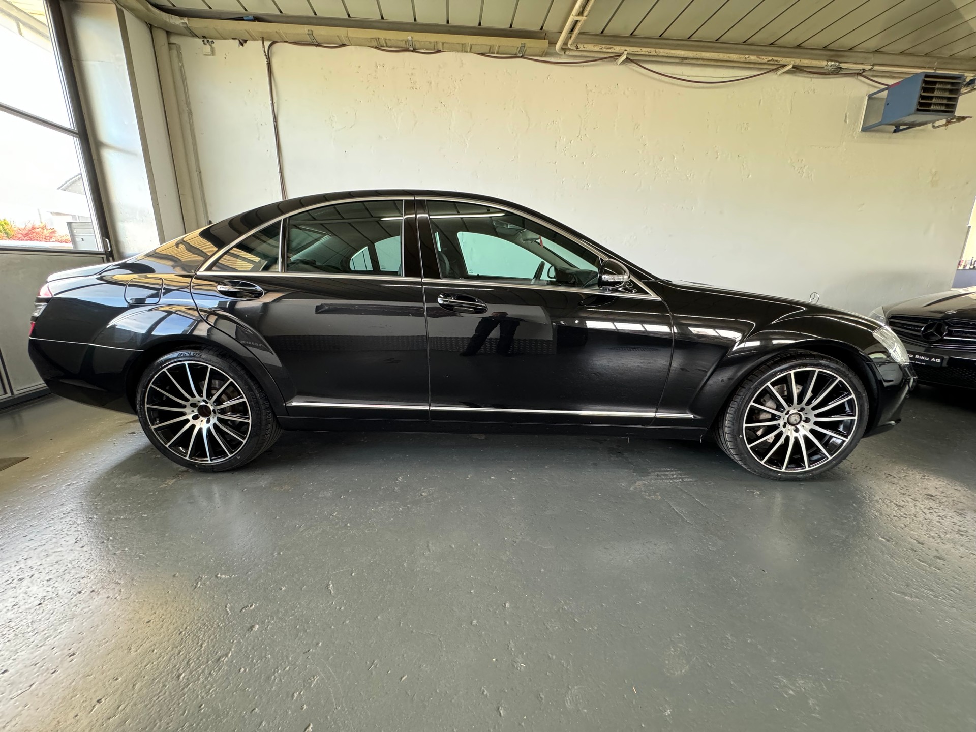 MERCEDES-BENZ S 350 7G-Tronic-image-5