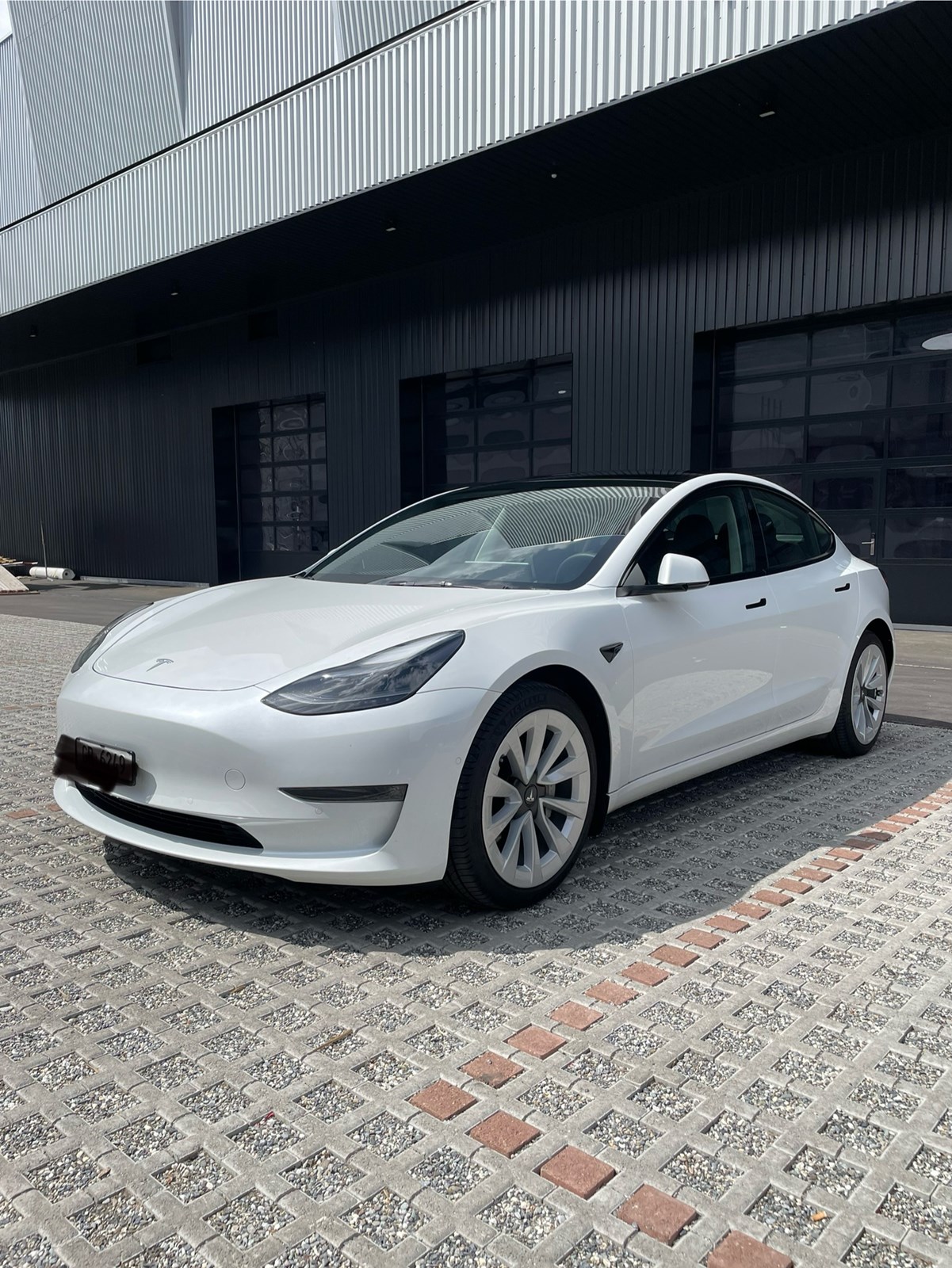 TESLA Model 3 Long Range Dual Motor AWD-image-0