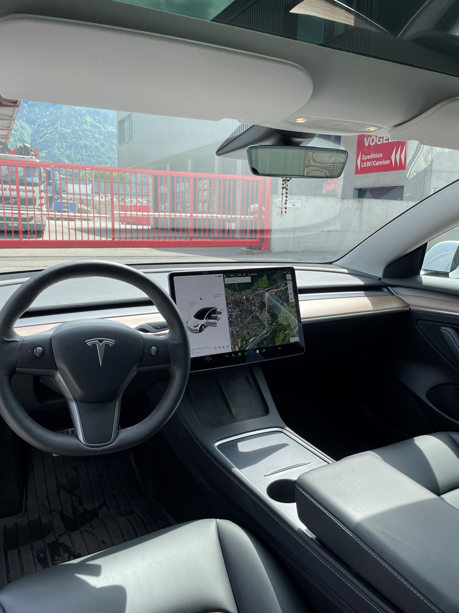 TESLA Model 3 Long Range Dual Motor AWD-image-4