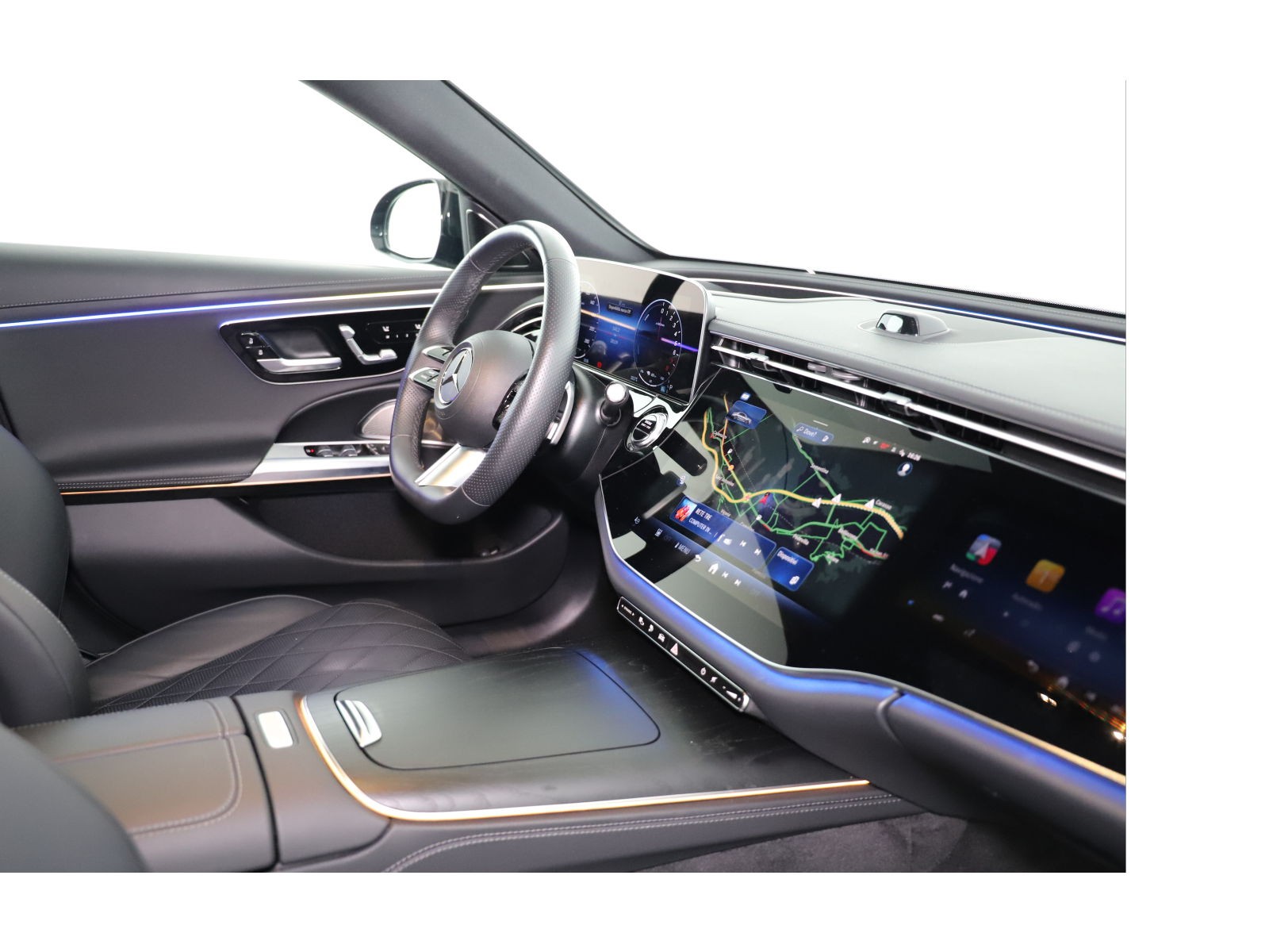 MERCEDES-BENZ E 400 e 4Matic 9G-Tronic-image-13