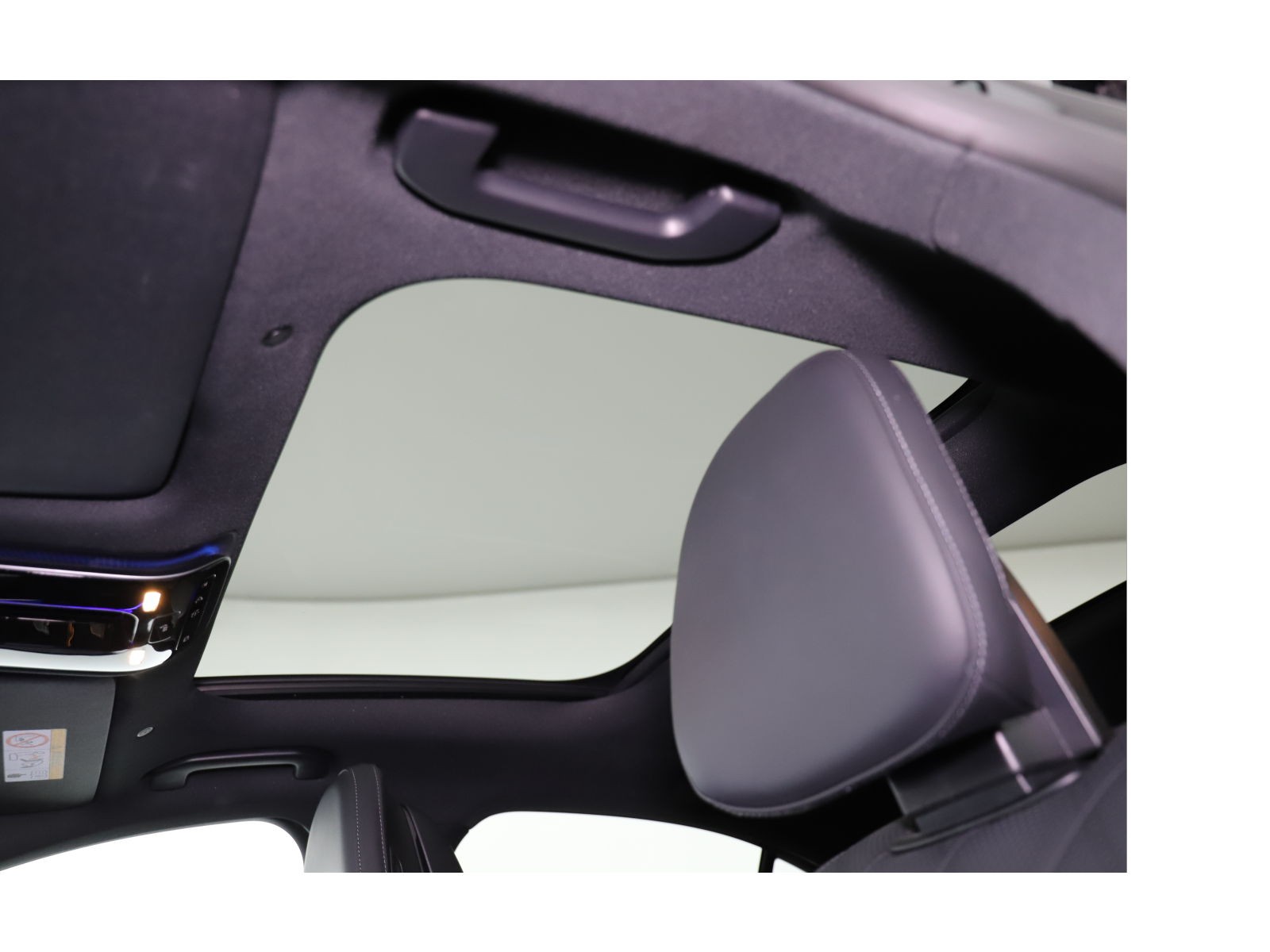MERCEDES-BENZ E 400 e 4Matic 9G-Tronic-image-14