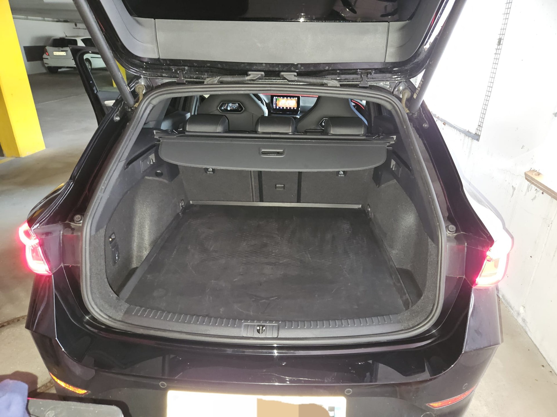 CUPRA LEON ST 1.4 e-HYBRID pHEV DSG-image-5