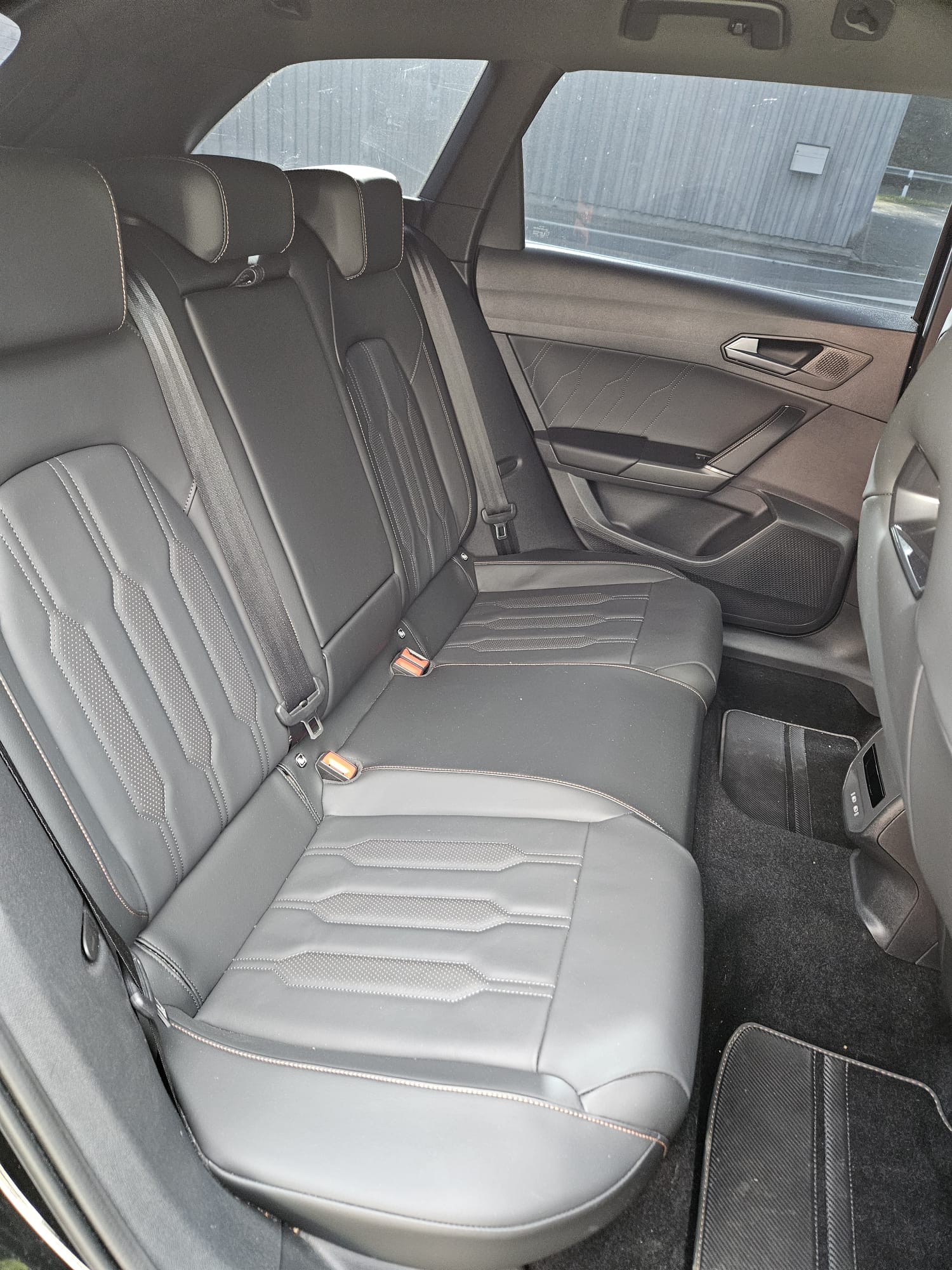CUPRA LEON ST 1.4 e-HYBRID pHEV DSG-image-4