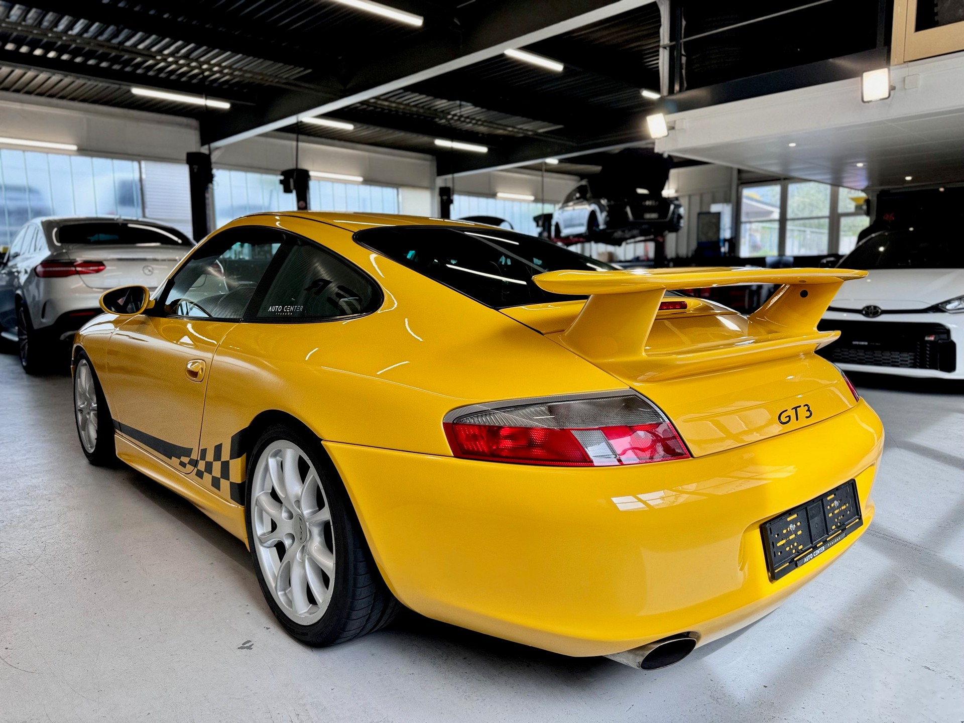 PORSCHE 911 GT3-image-5