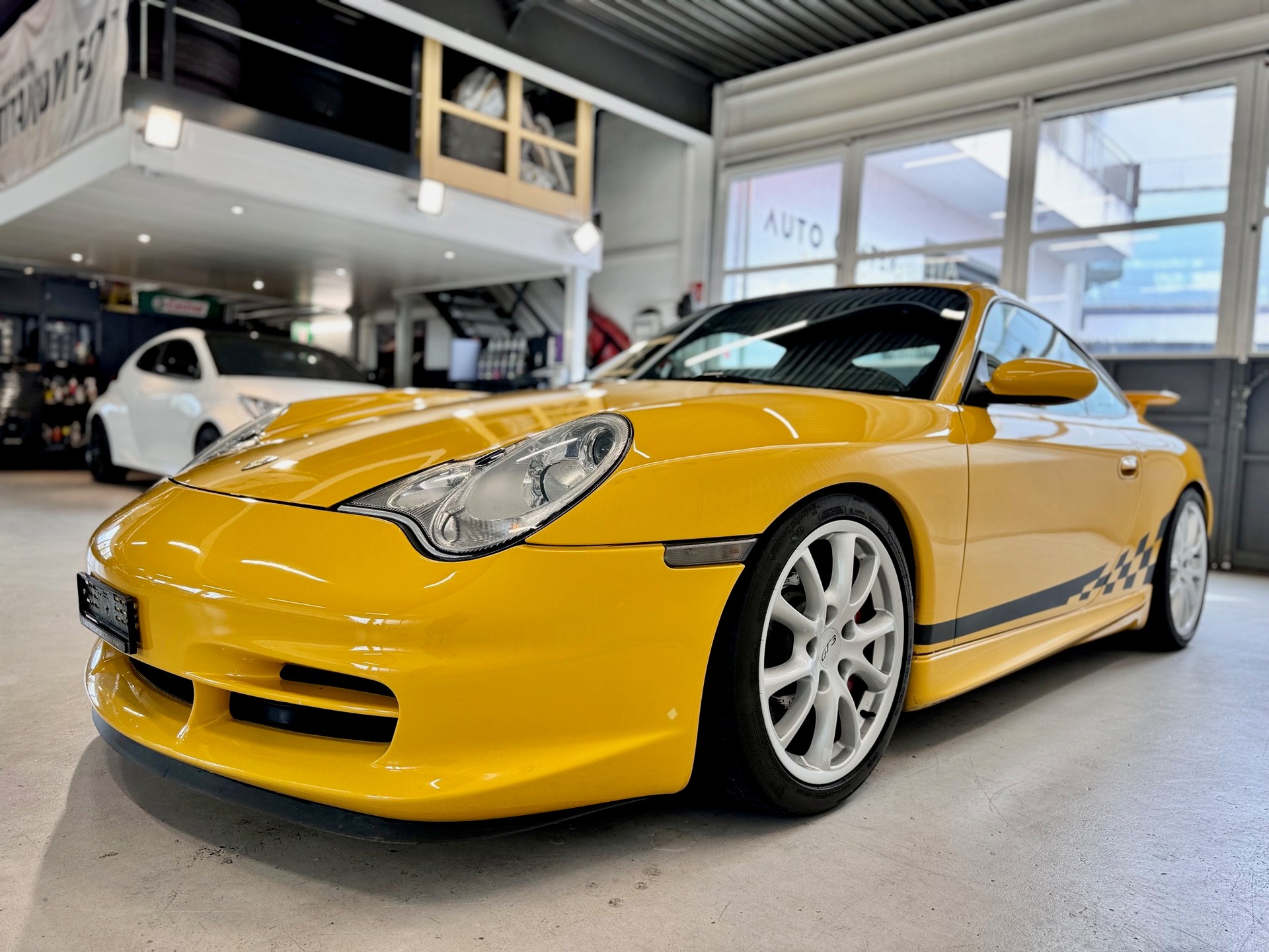 PORSCHE 911 GT3-image-6
