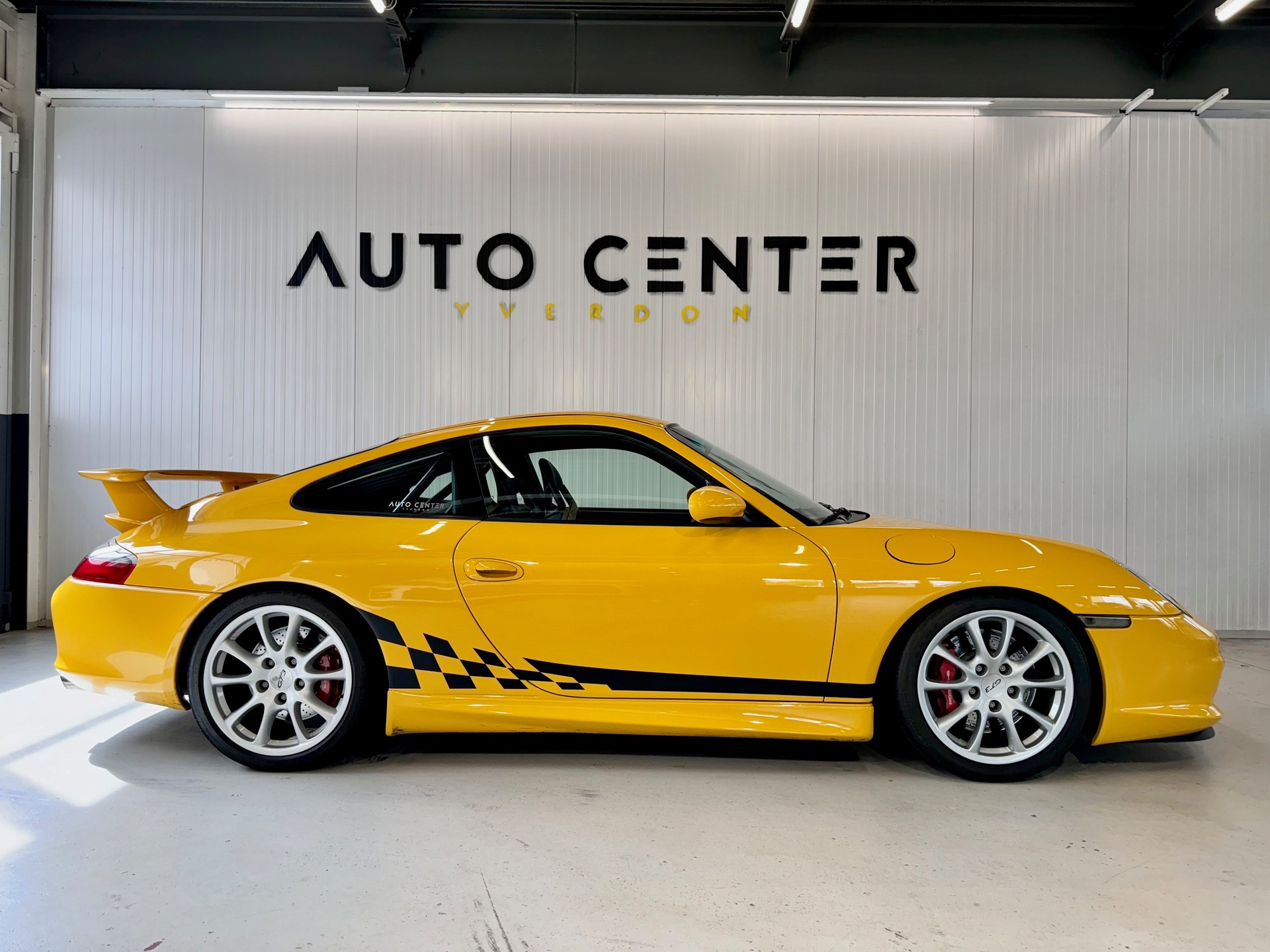 PORSCHE 911 GT3-image-0