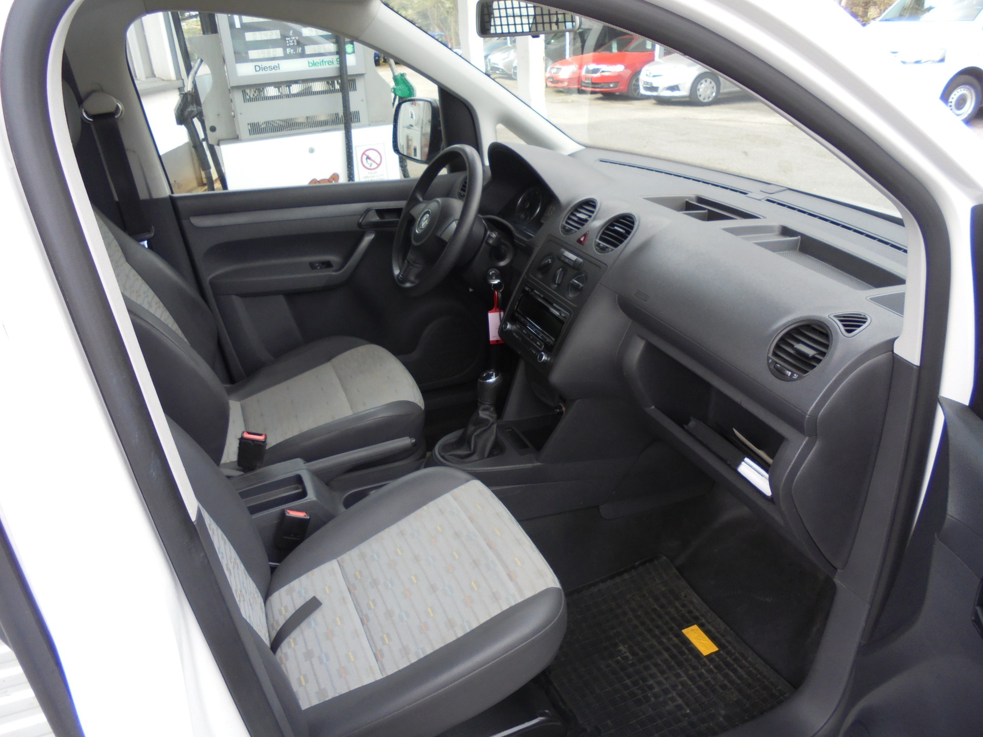 VW Caddy 2.0 EcoFuel-image-6