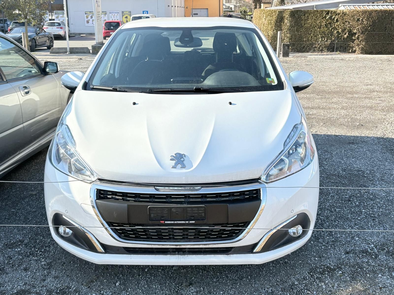 PEUGEOT 208 1.2 PureTech Allure