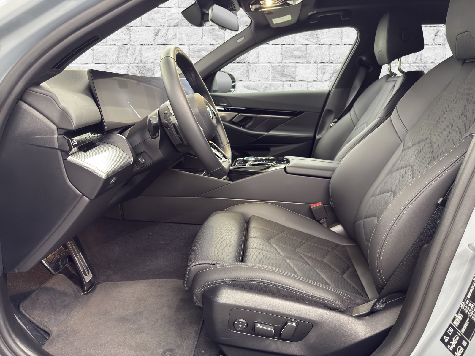 BMW 520d xDr 48V Tour M Sport-image-6